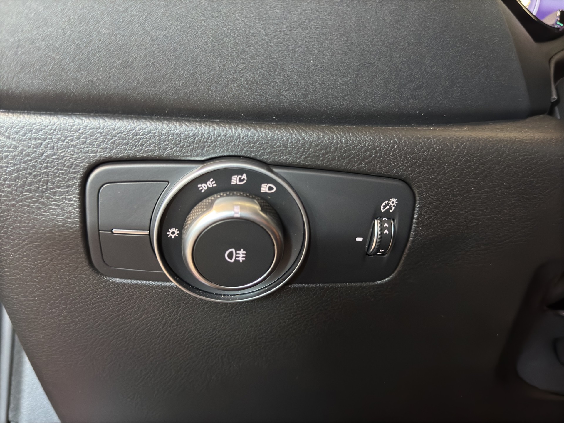 ALFA ROMEO Tonale 1.5 48V Hybrid Veloce-image-25