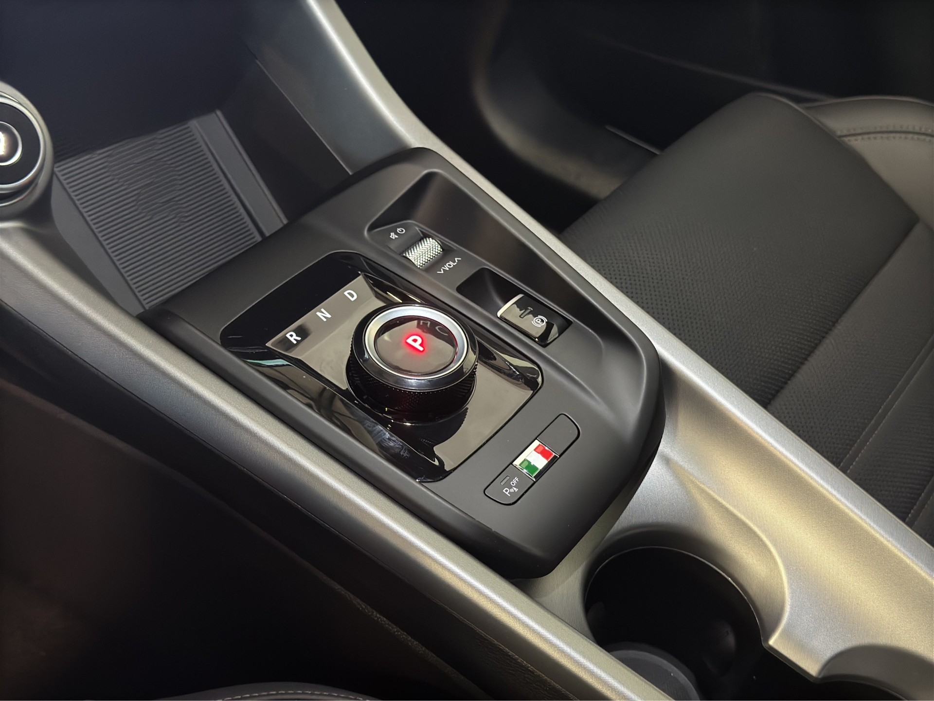 ALFA ROMEO Tonale 1.5 48V Hybrid Veloce-image-13