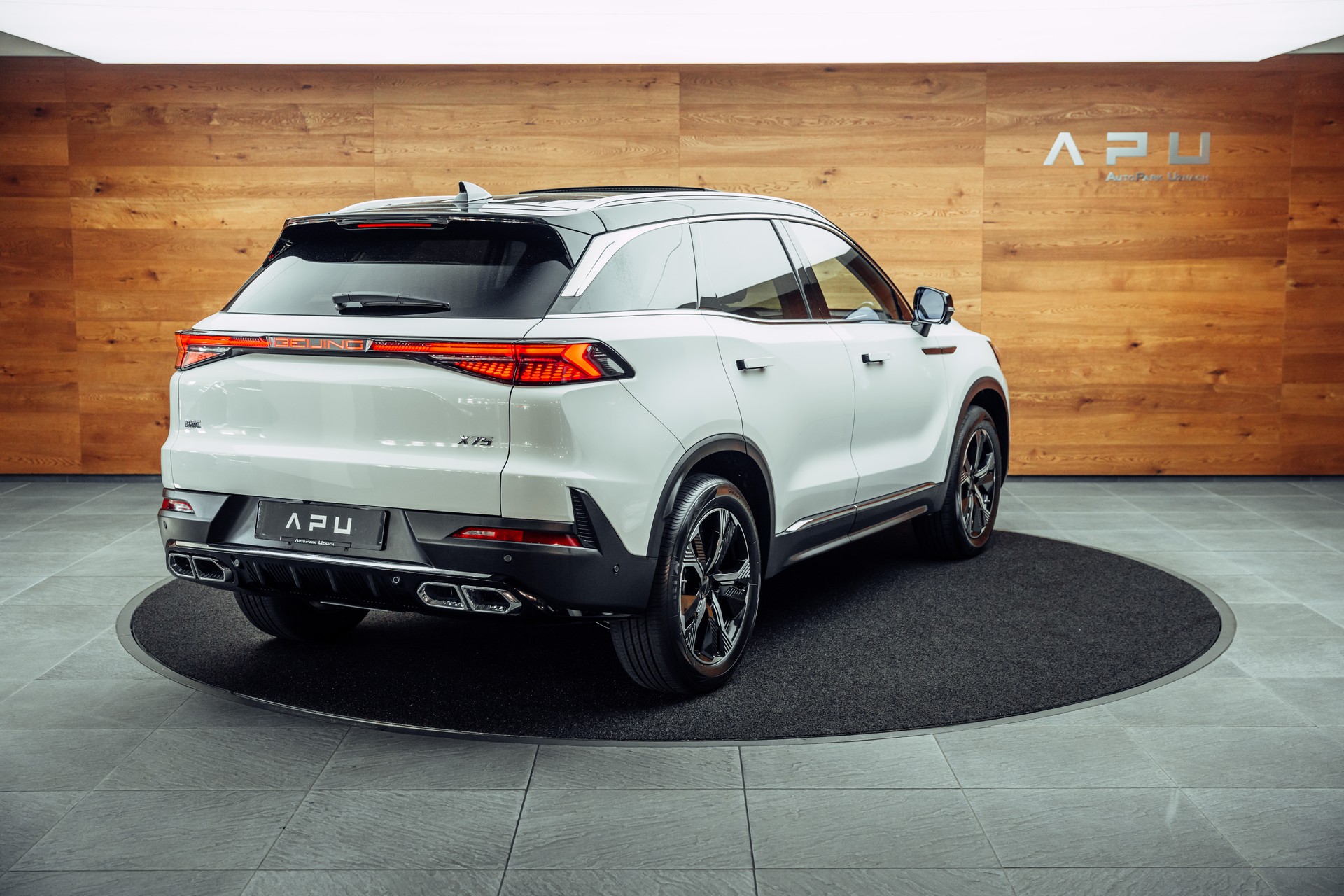 BAIC X7 1.5 Luxury-showroom-element-1