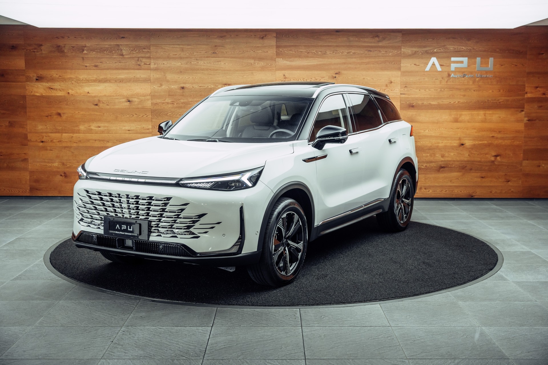 BAIC X7 1.5 Luxury-showroom-element-3
