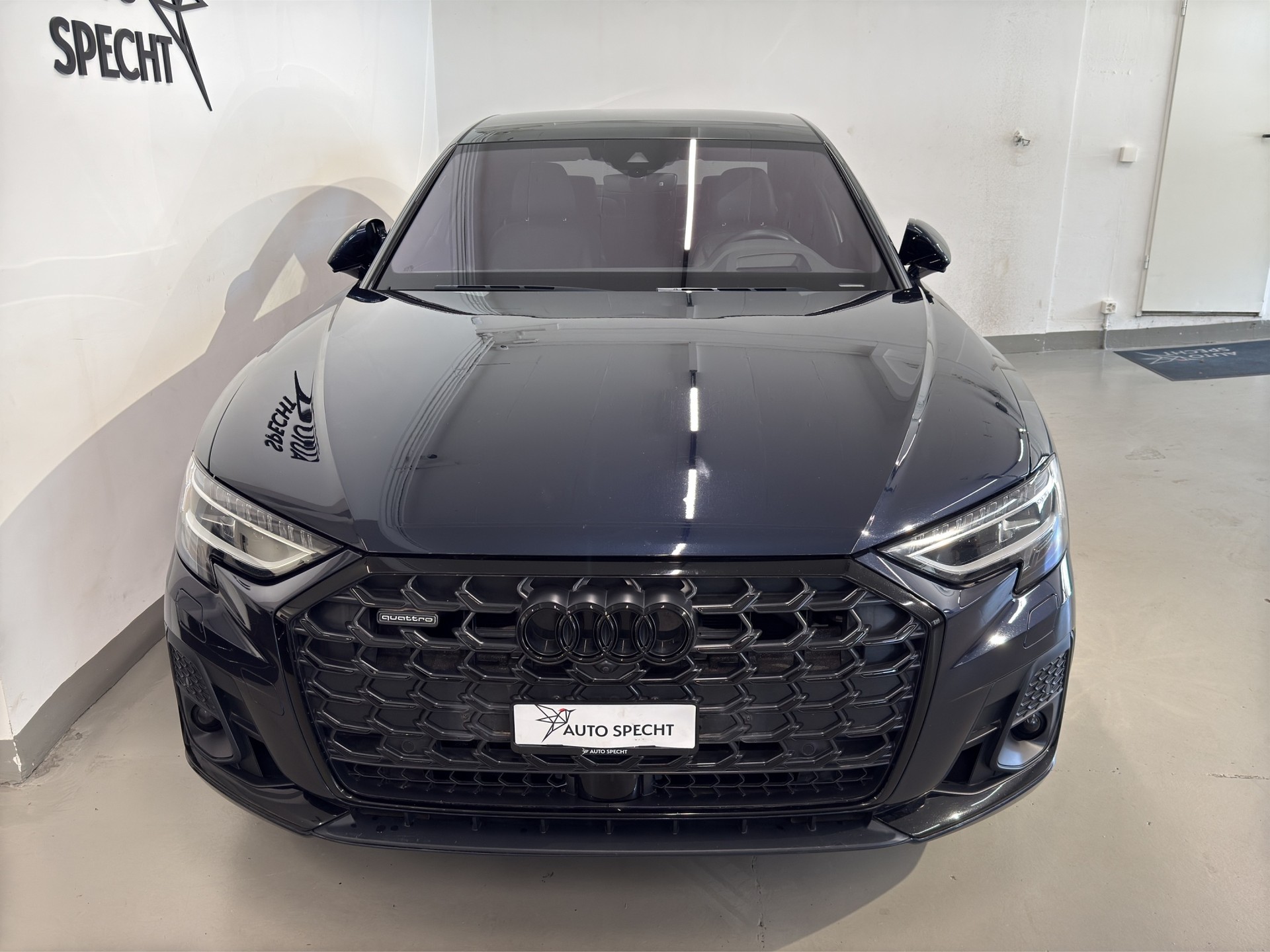 AUDI A8 55 TFSI S-Line quattro tiptronic-showroom-element-2