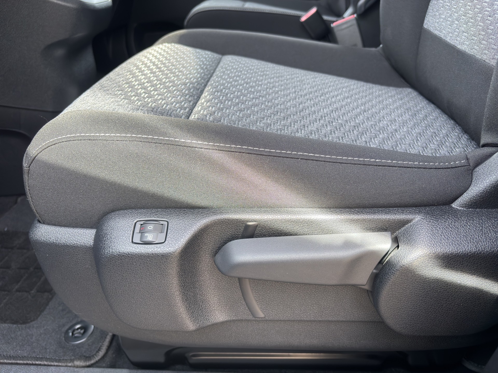 PEUGEOT Traveller 2.2 BlueHDi Family Edition Standard EAT8-image-9