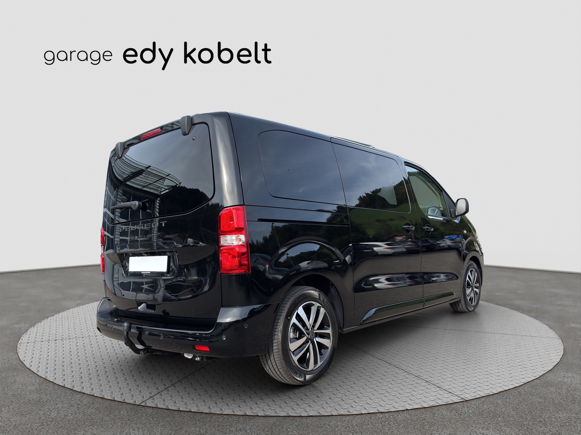 PEUGEOT Traveller 2.2 BlueHDi Family Edition Standard EAT8-image-18