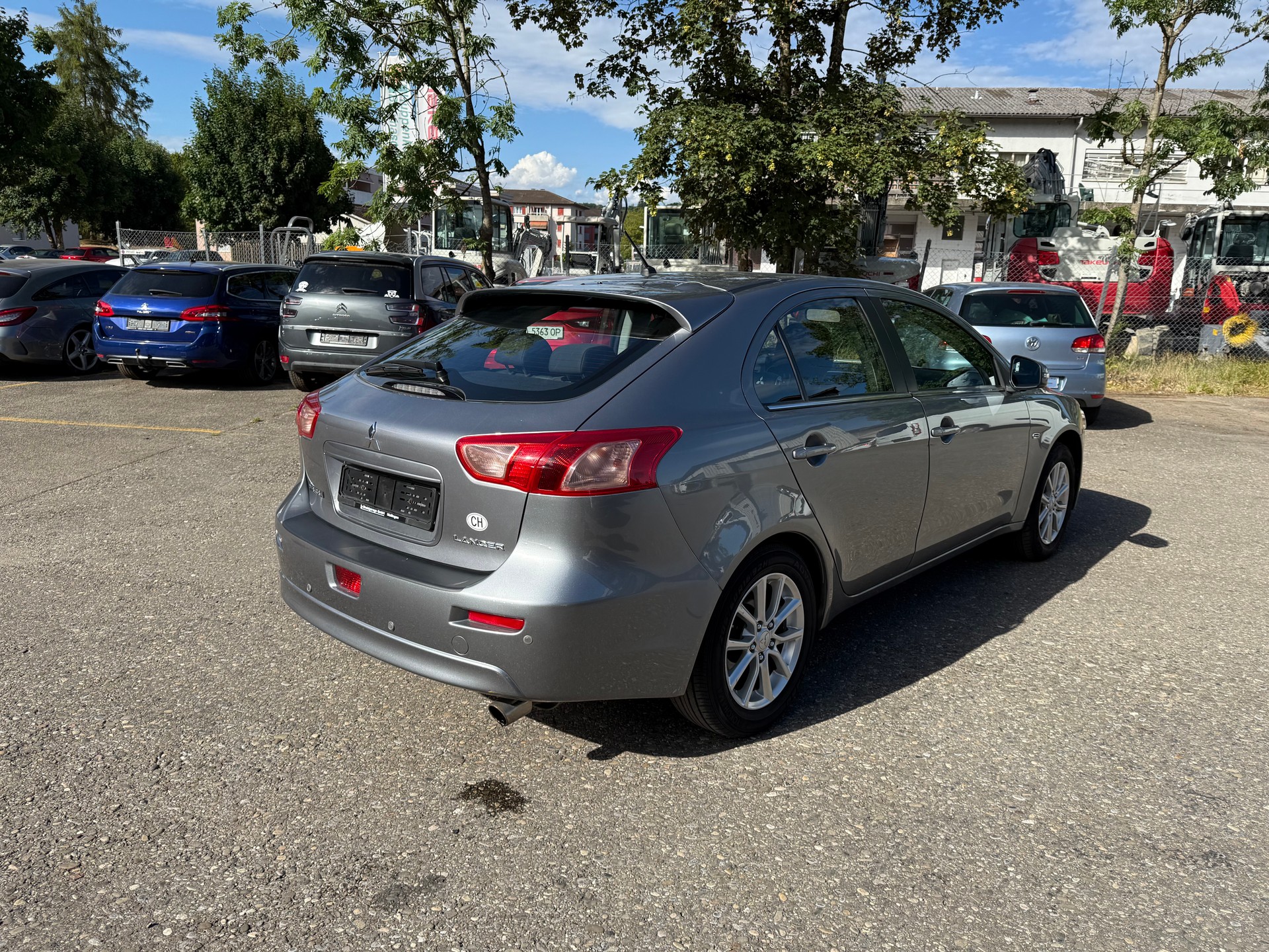 MITSUBISHI Lancer Sportback 1.8 Invite CVT-showroom-element-3