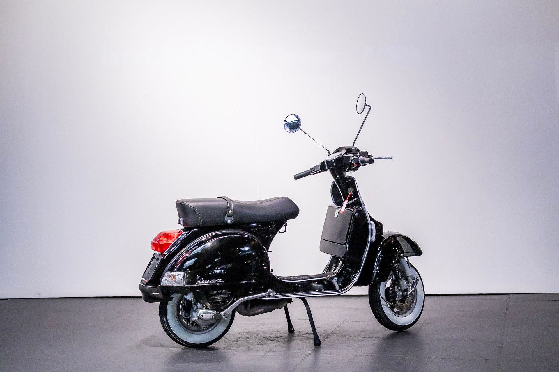PIAGGIO Vespa 125 PX-image-2