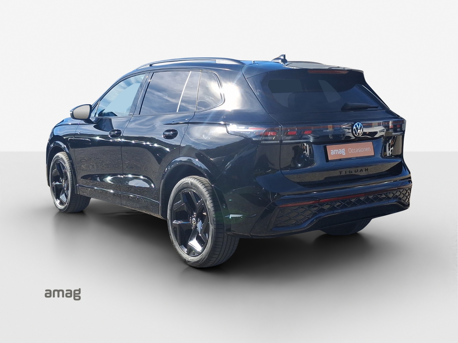 VW Tiguan 2.0 TSI DSG R-Line 4Motion-showroom-element-2