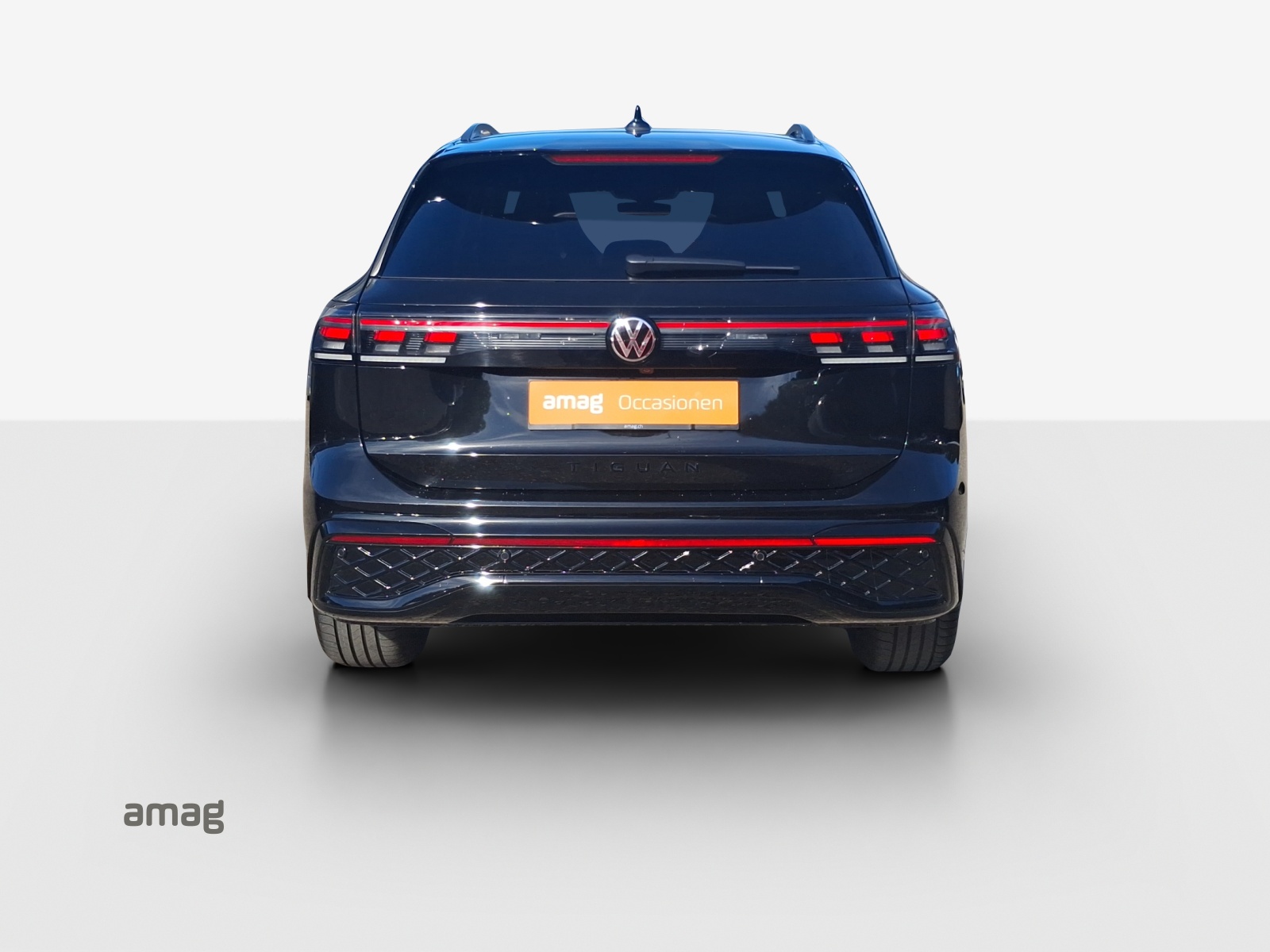 VW Tiguan 2.0 TSI DSG R-Line 4Motion-showroom-element-3