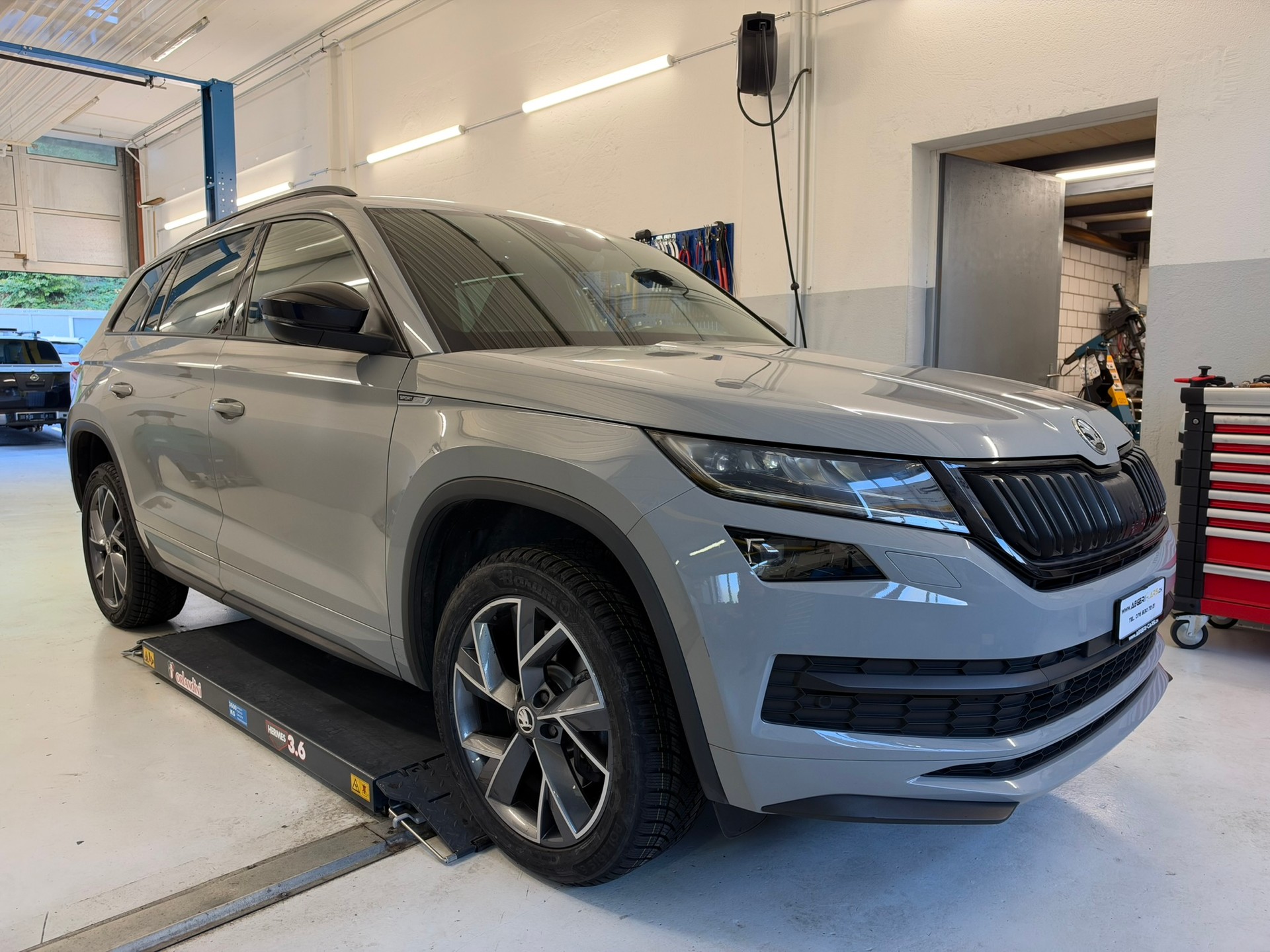 SKODA Kodiaq 2.0 TDI CR Sport Line 4x4 DSG-showroom-element-2
