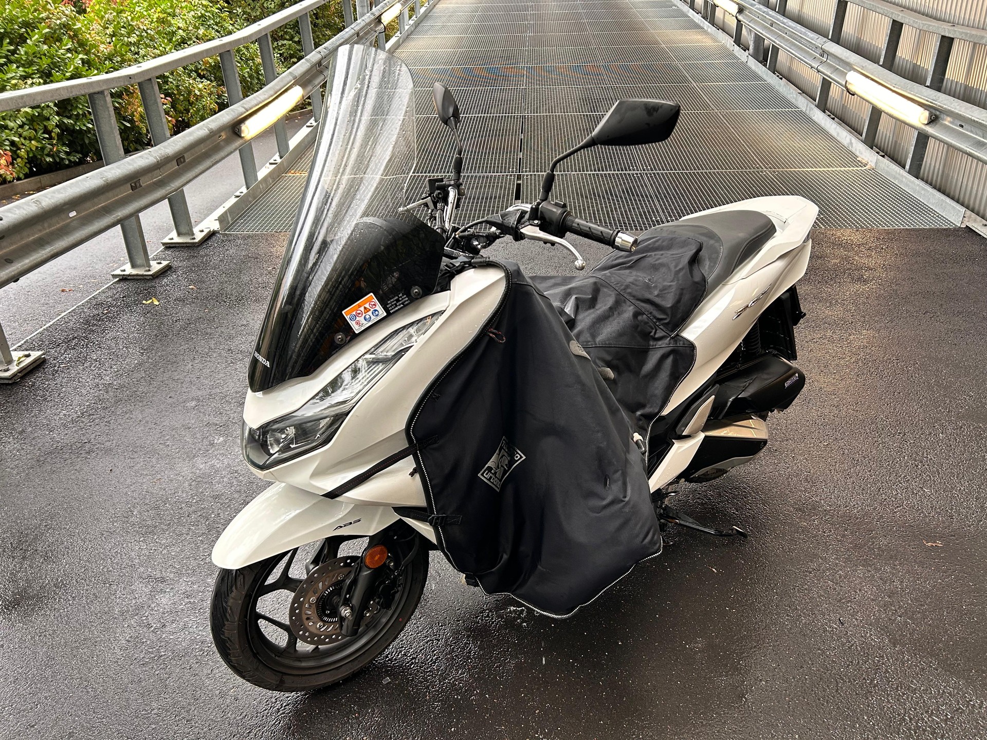 HONDA PCX 125 i ABS-image-1