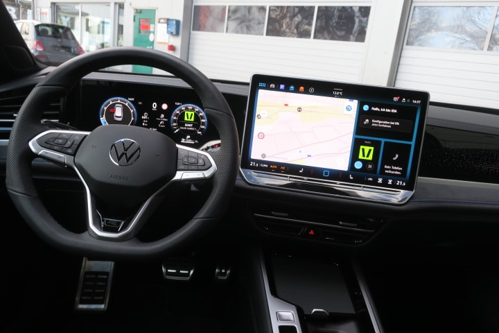 VW Passat Variant 2.0 TSI evo4 R-Line 4 Motion DSG-image-8