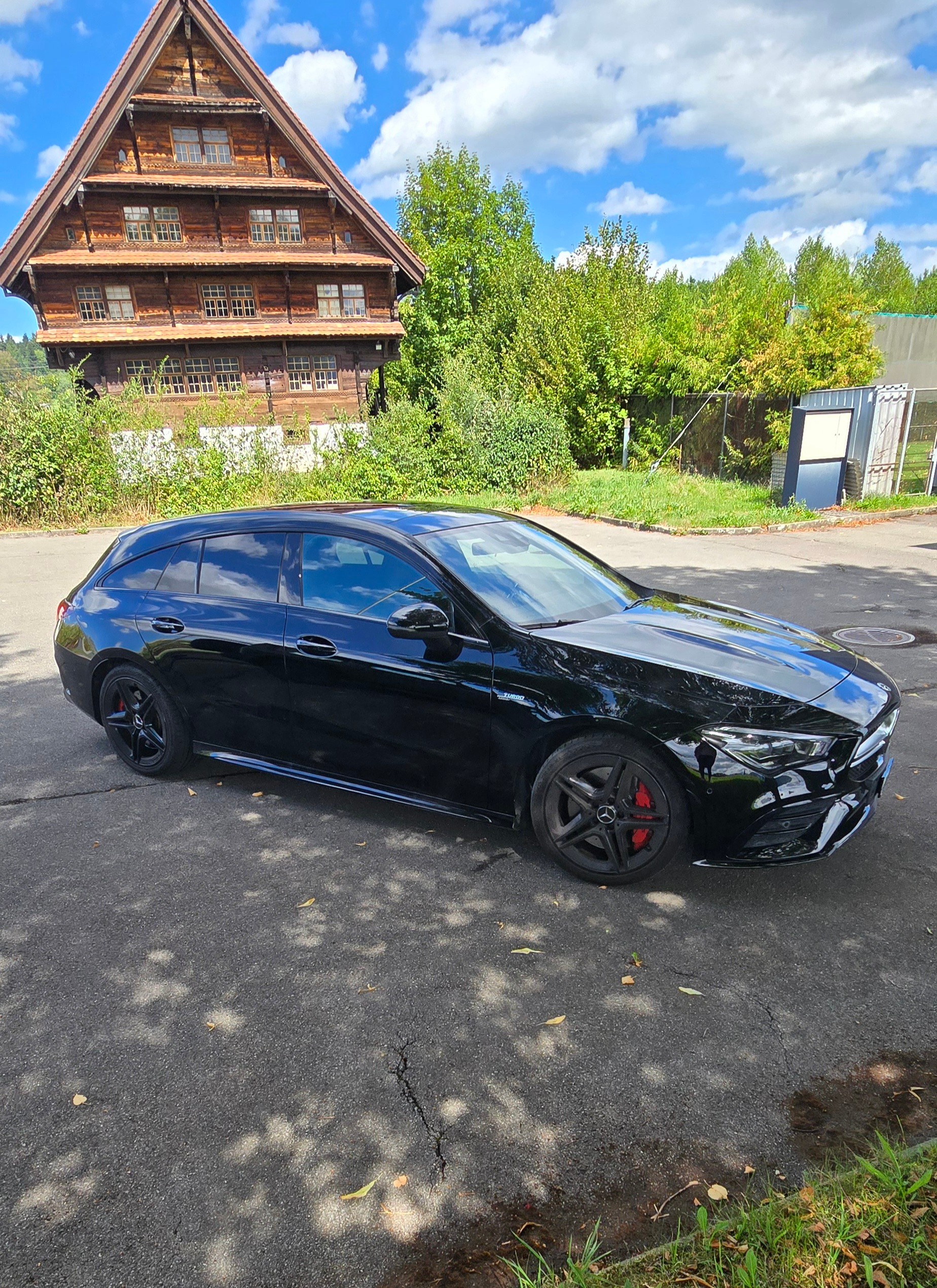 MERCEDES-BENZ CLA Shooting Brake 35 AMG 4Matic 7G-DCT