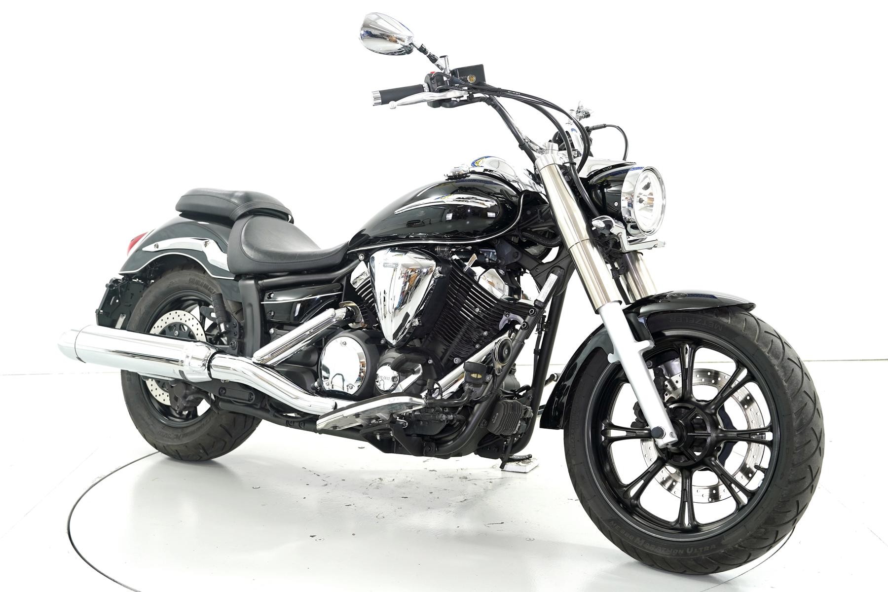 YAMAHA XVS 950-image-1