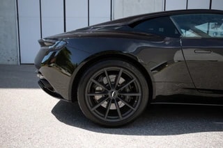 ASTON MARTIN DB11 V12 Touchtronic 3 AMR-image-5