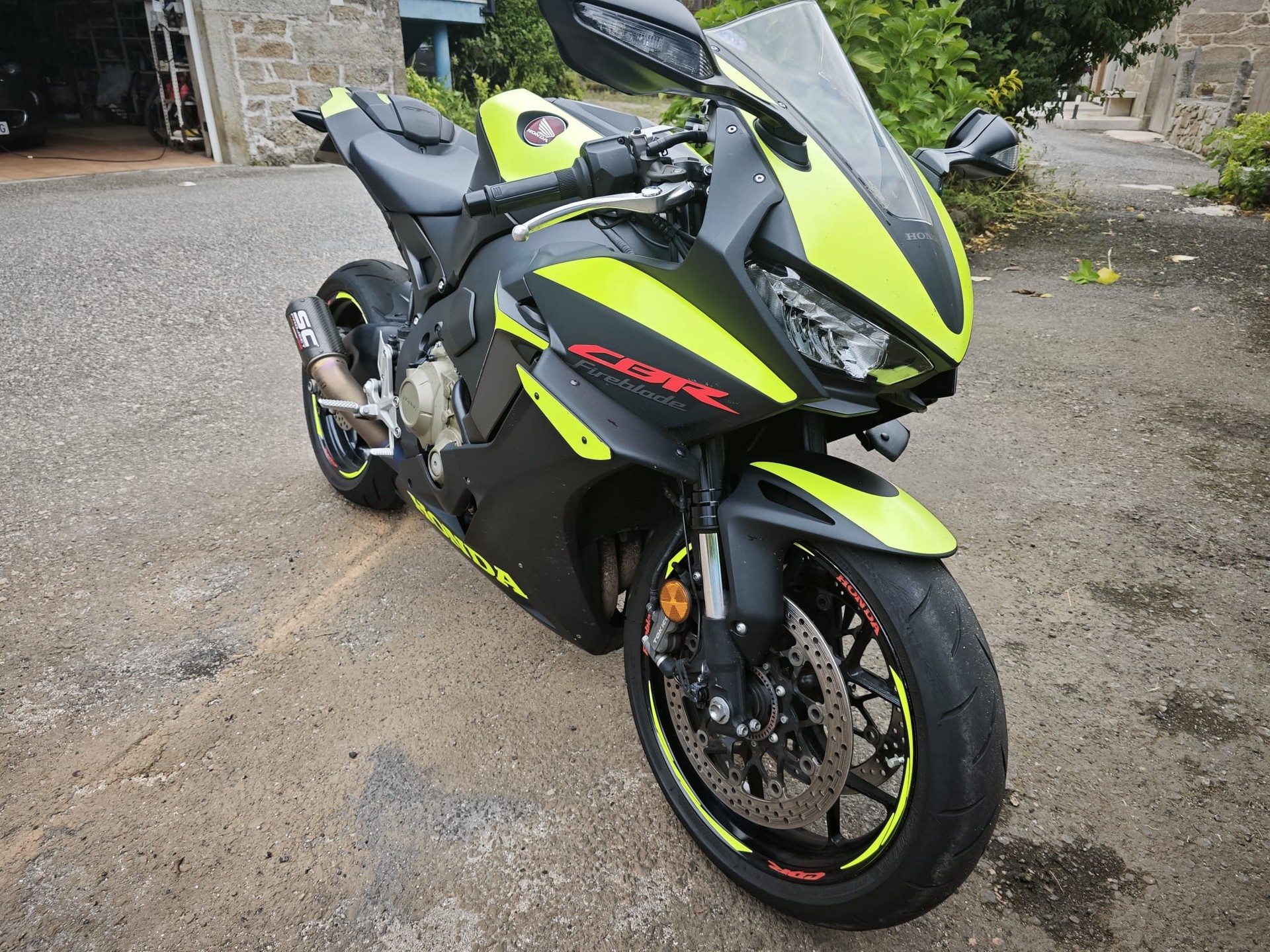 HONDA CBR 1000 RR ABS-image-2