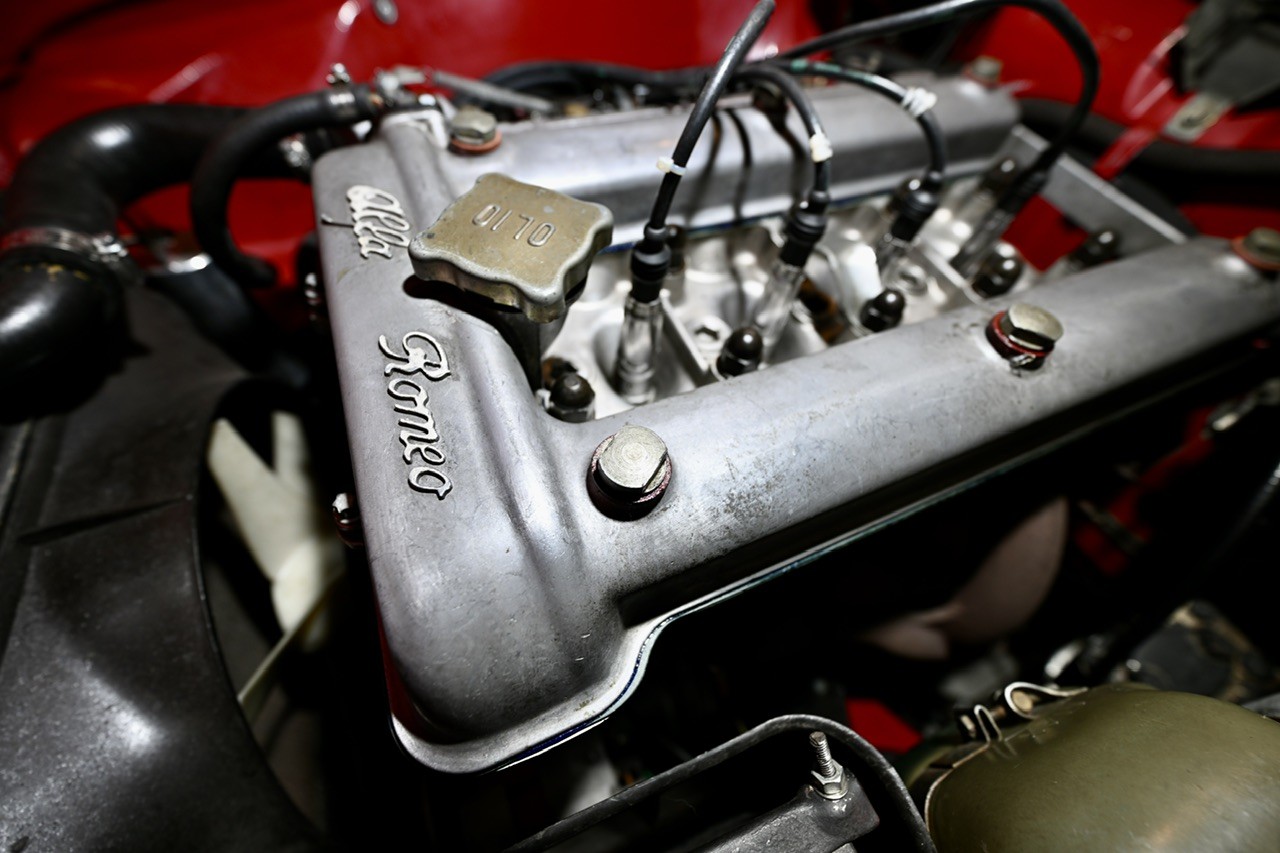 ALFA ROMEO GTV 2000-image-13