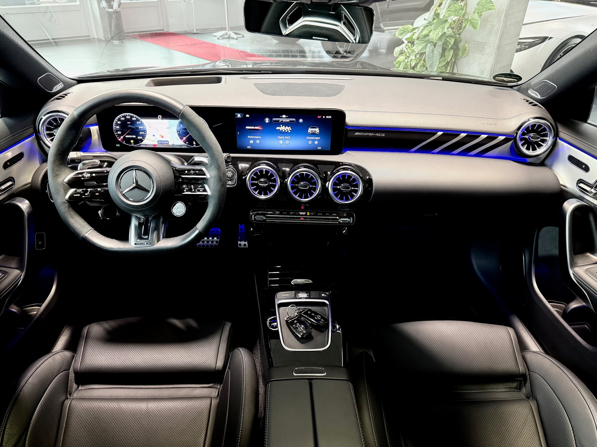 MERCEDES-BENZ CLA 45 S AMG 4Matic+ 8G-DCT-image-18