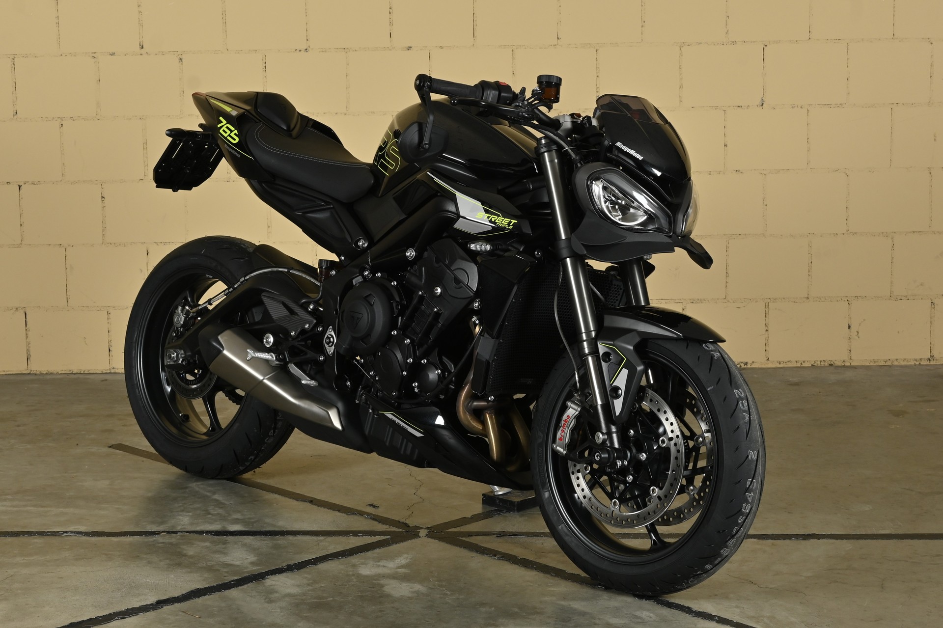 TRIUMPH Street Triple RS 765-image-1