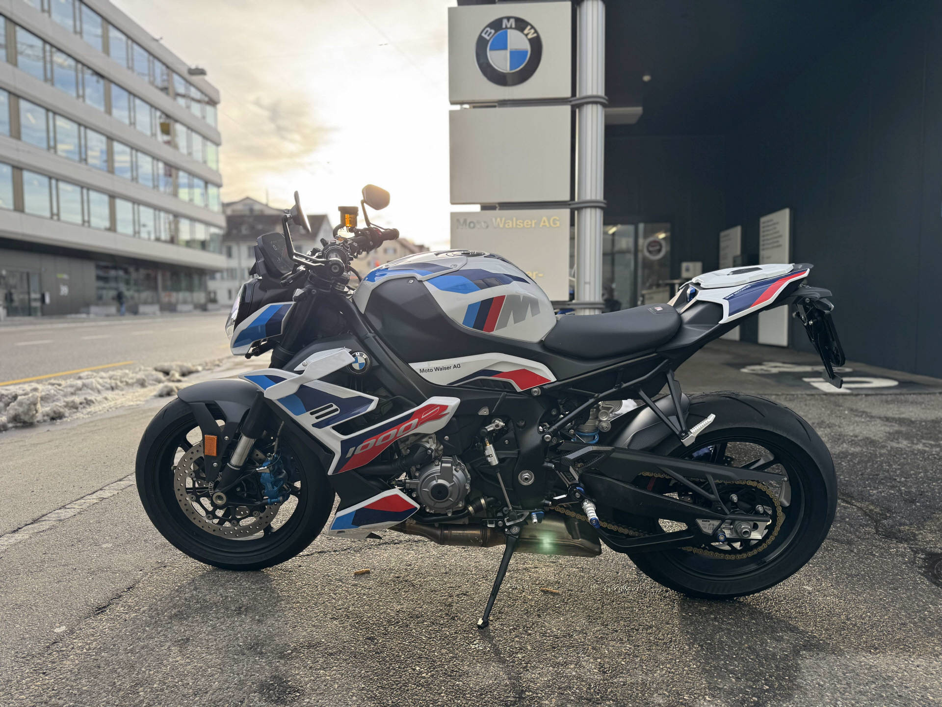 BMW M 1000 R-image-1
