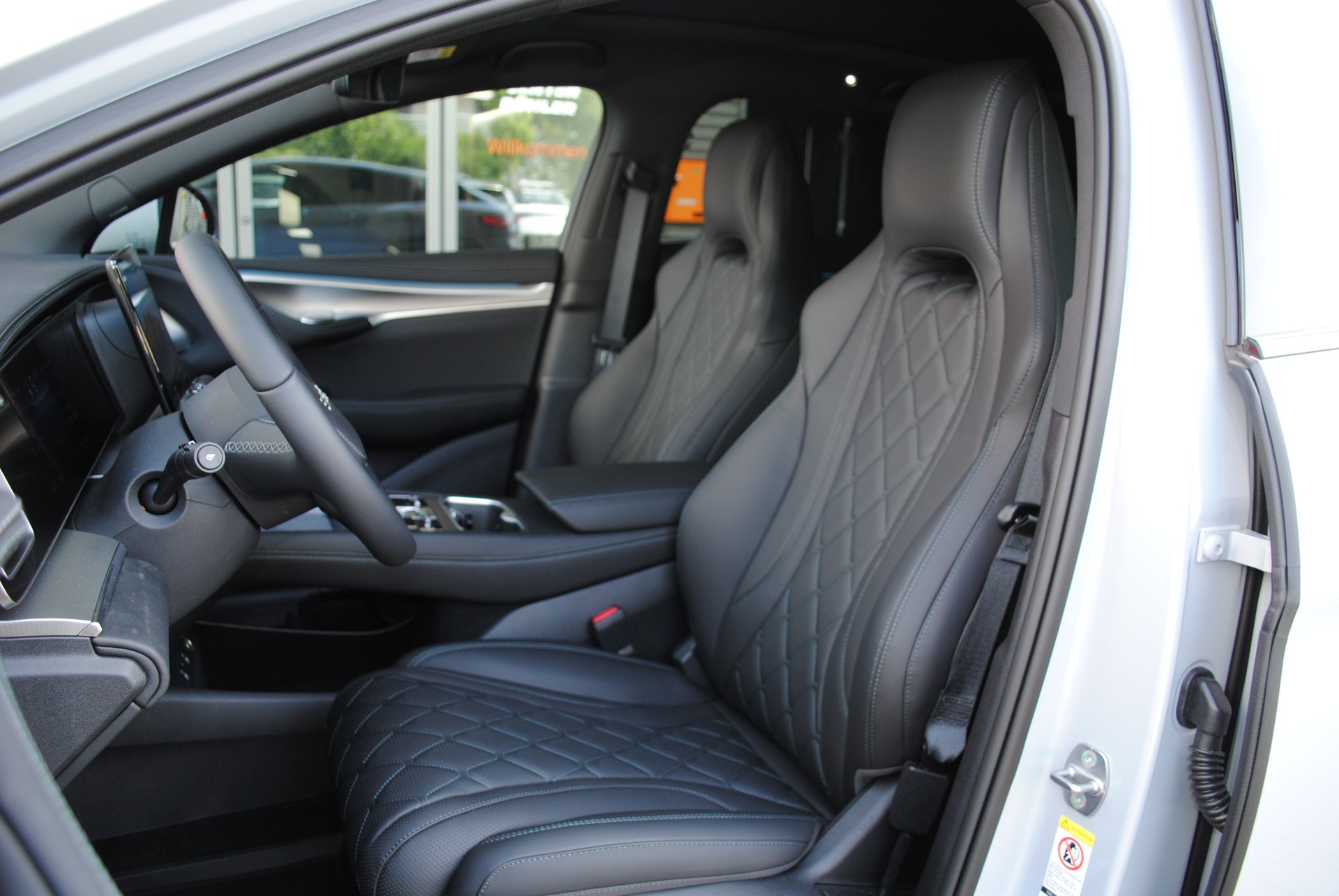BYD Sealion 7 91,3 kWh Excellence AWD-image-10