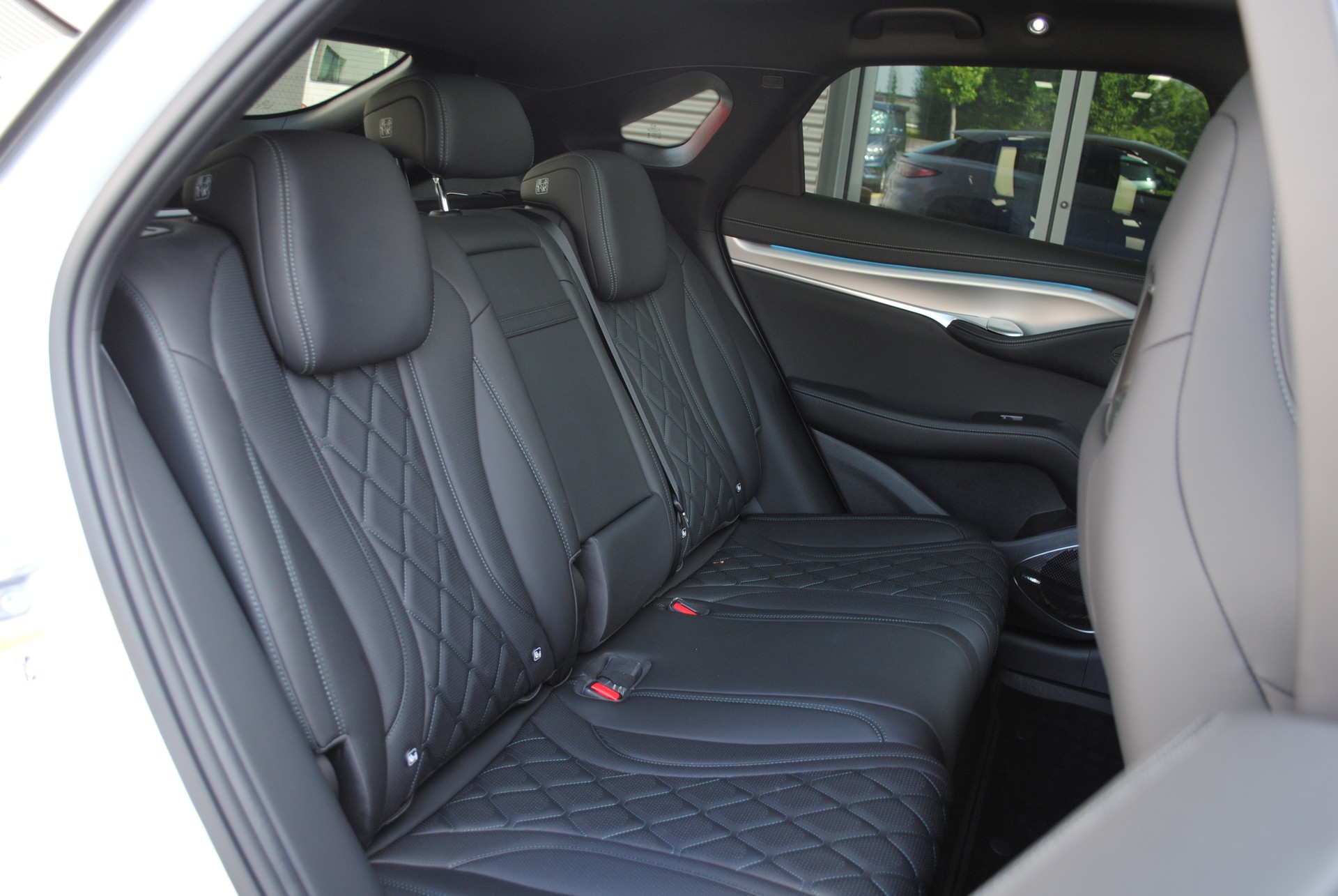 BYD Sealion 7 91,3 kWh Excellence AWD-image-19
