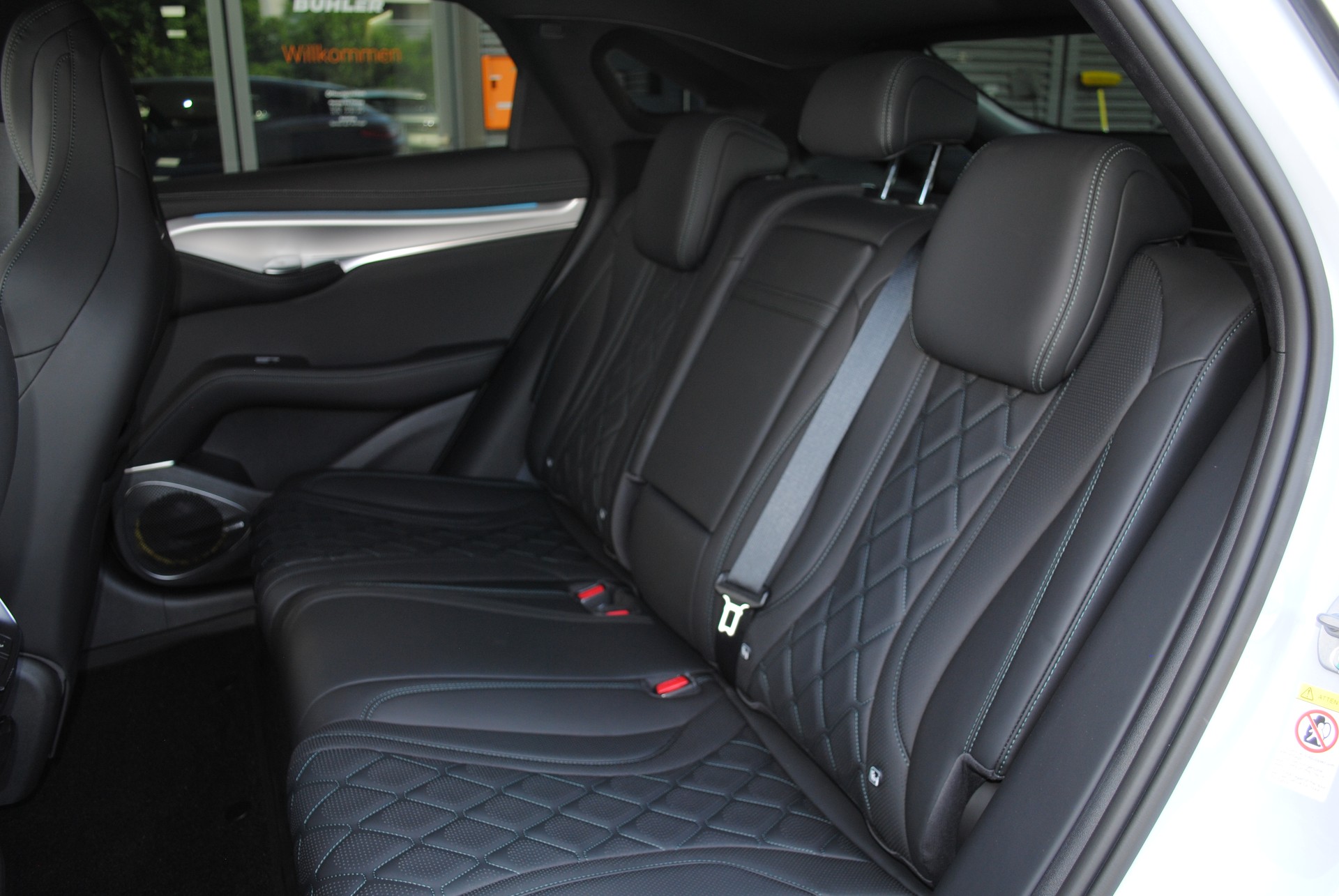 BYD Sealion 7 91,3 kWh Excellence AWD-image-17