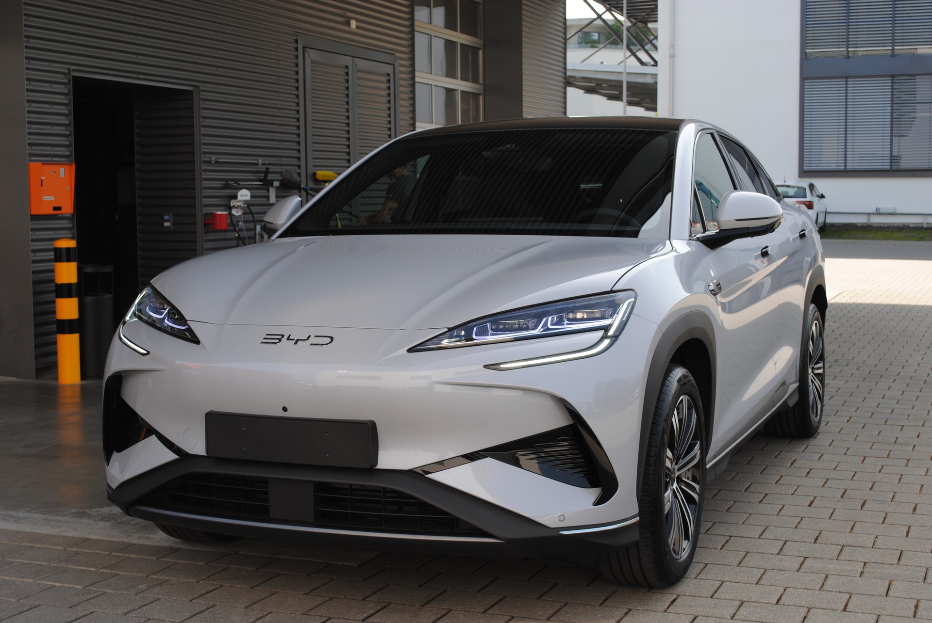 BYD Sealion 7 91,3 kWh Excellence AWD-showroom-element-1