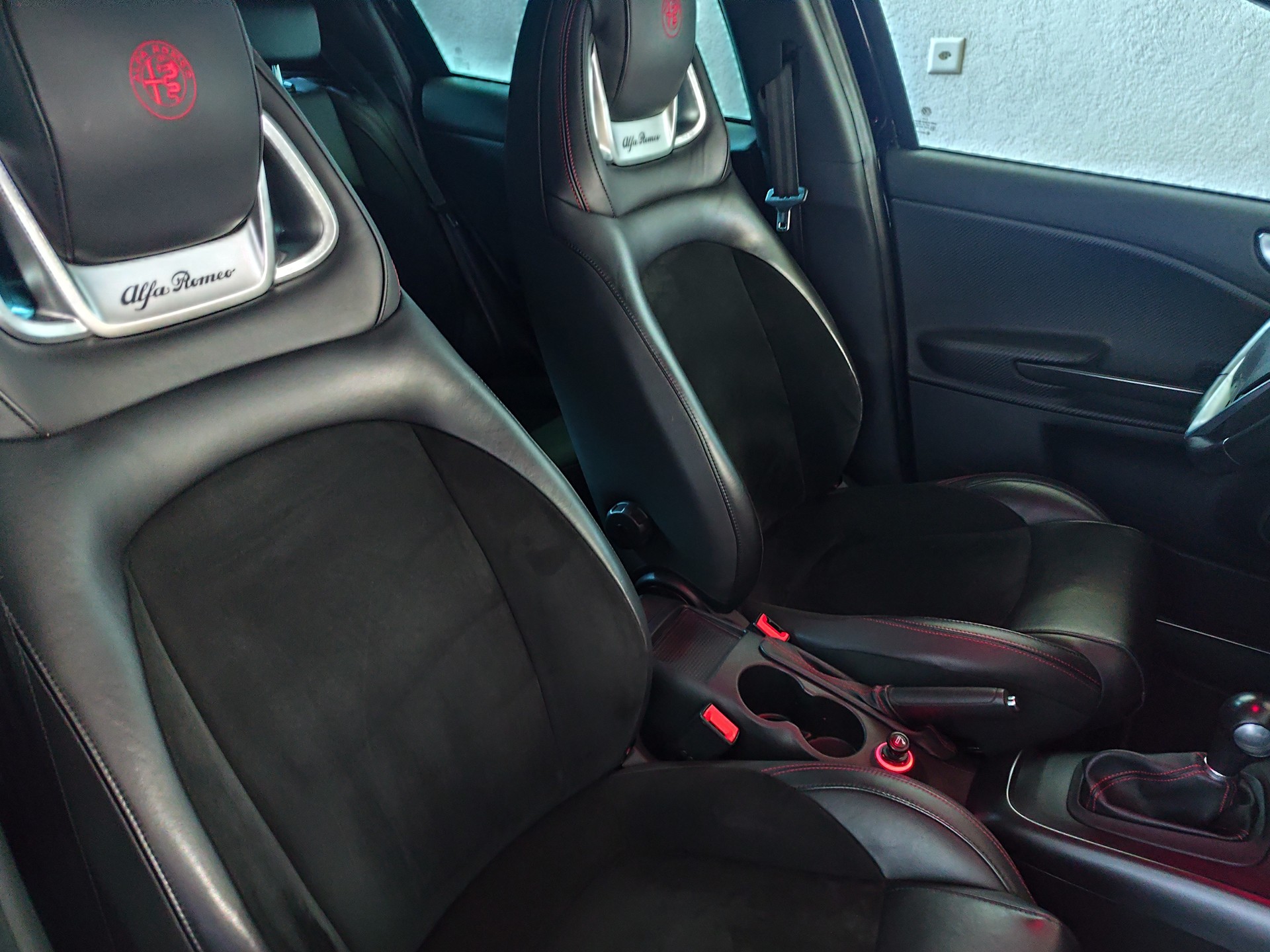 ALFA ROMEO Giulietta 1750 TBi Veloce TCT-image-10