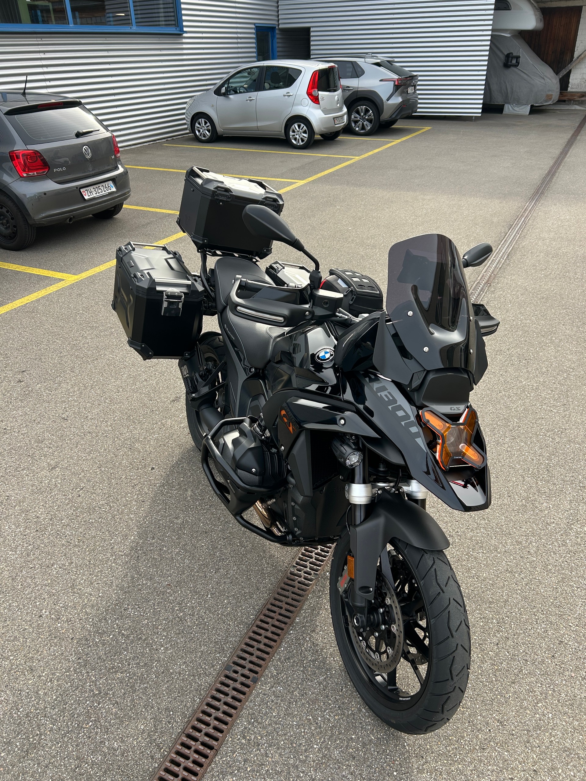 BMW R 1300 GS-image-0