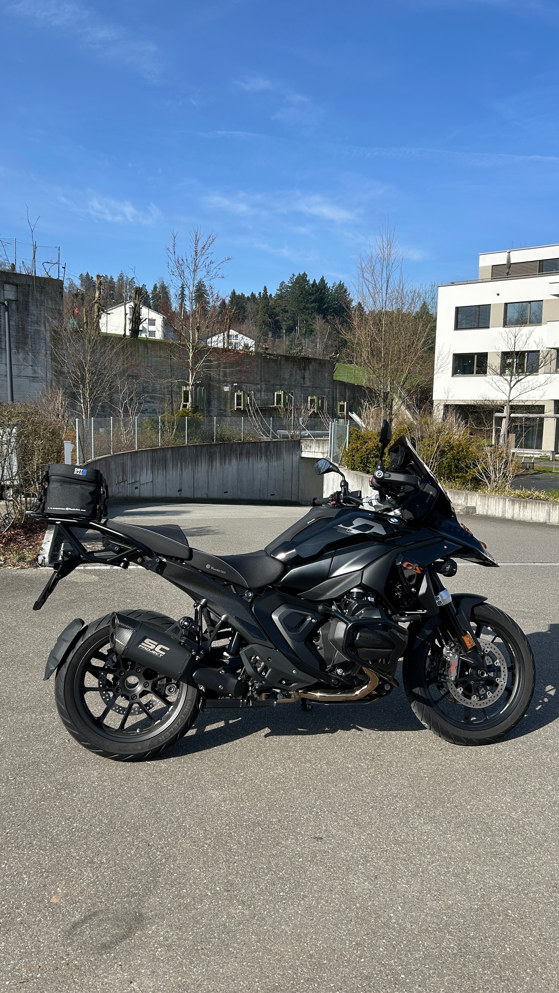 BMW R 1300 GS-image-4