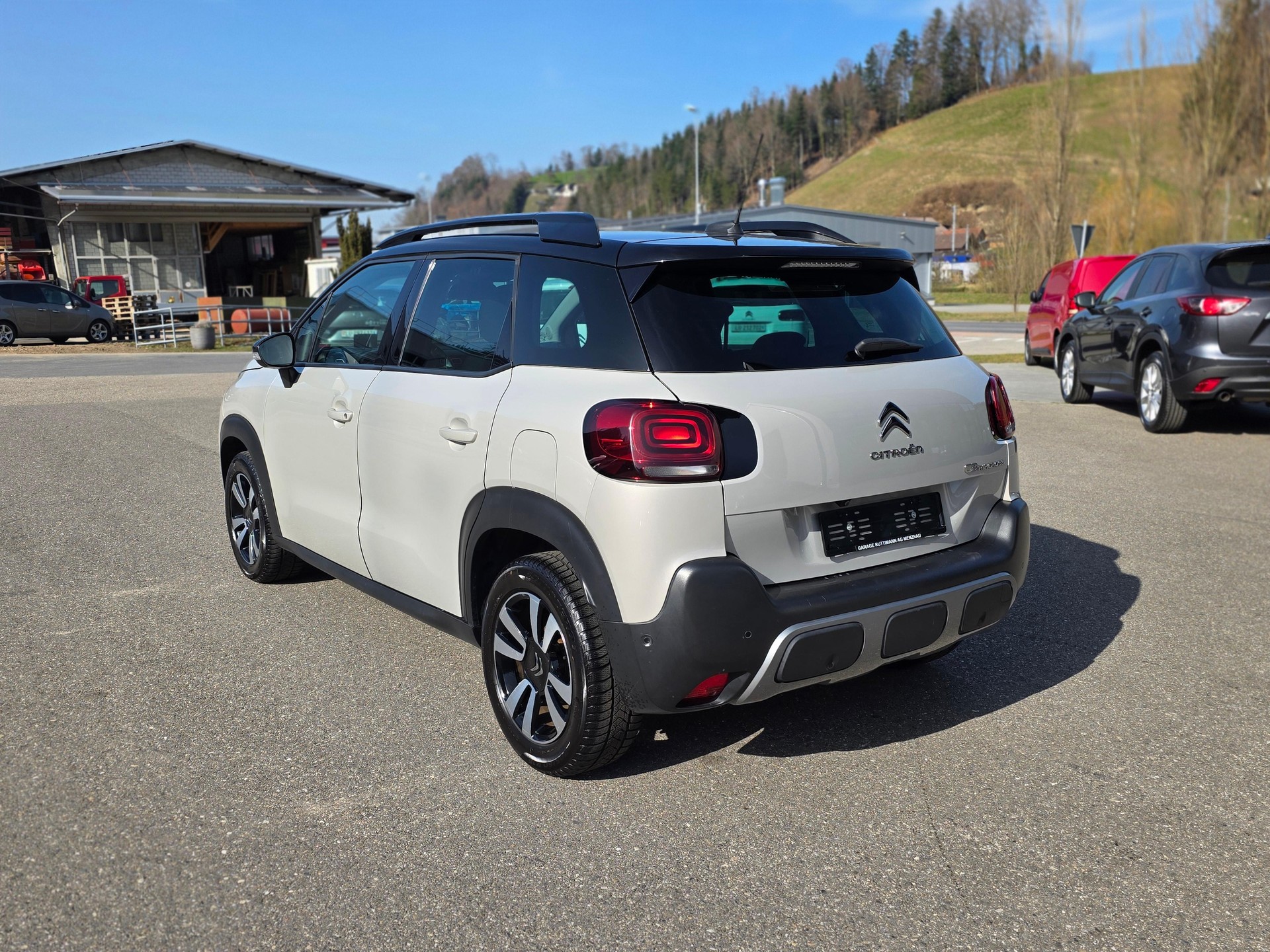 CITROEN C3 Aircross 1.2 PureTech 130 Shine-image-2