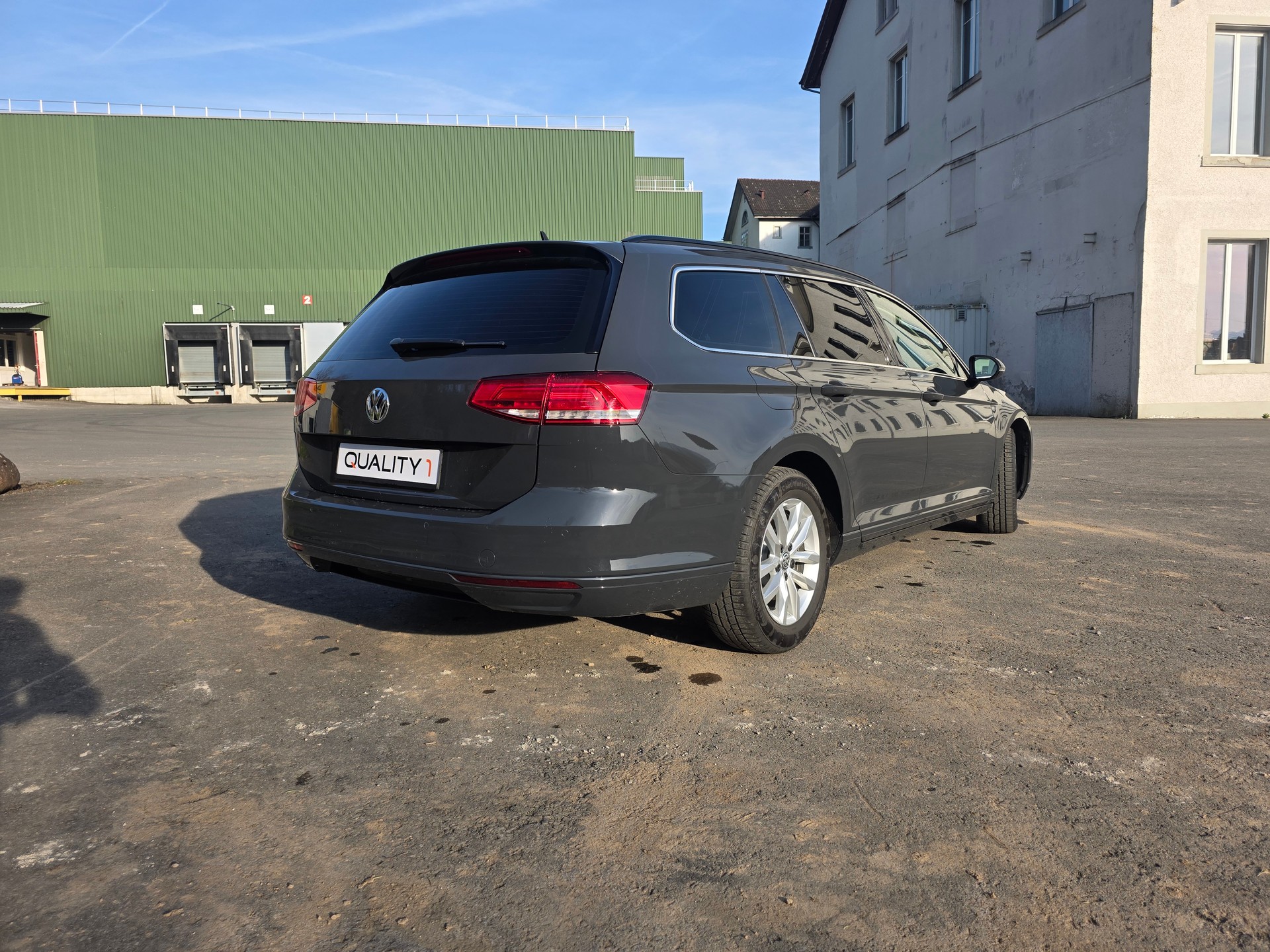 VW Passat Variant 2.0 TDI BMT Highline DSG-image-19