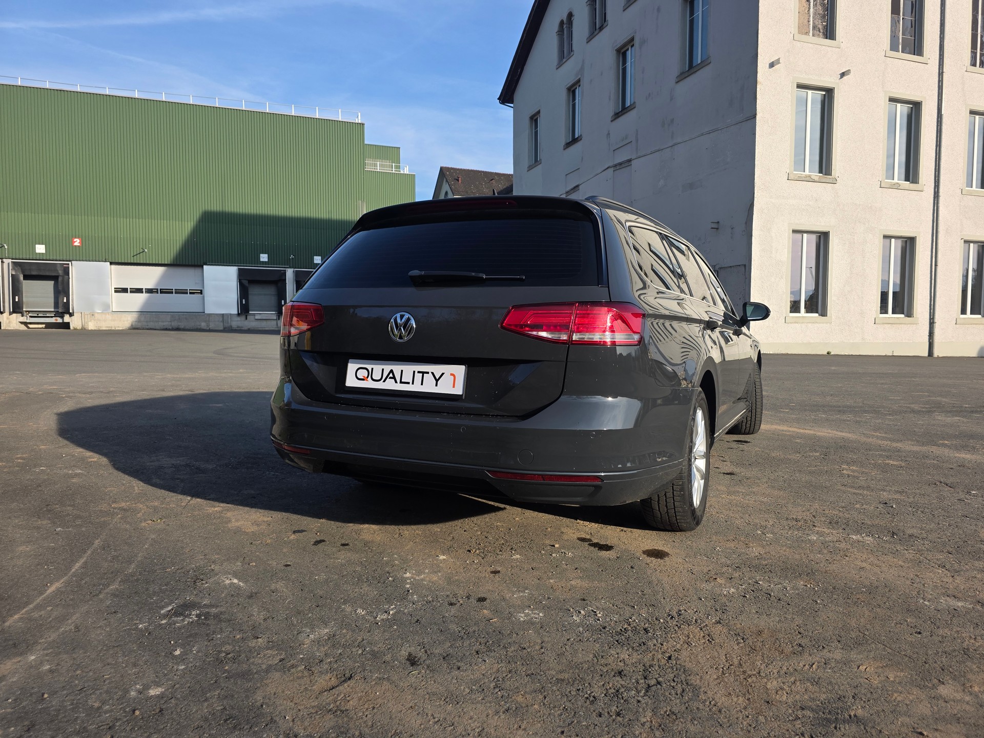 VW Passat Variant 2.0 TDI BMT Highline DSG-image-18