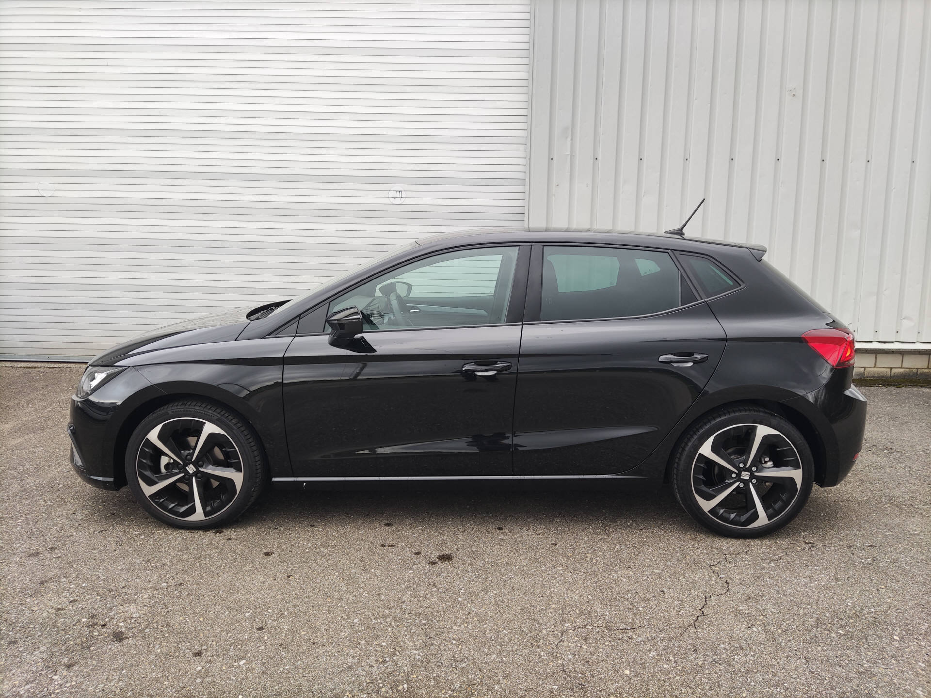 SEAT Ibiza 1.0 TSI 115 FR DSG-image-4