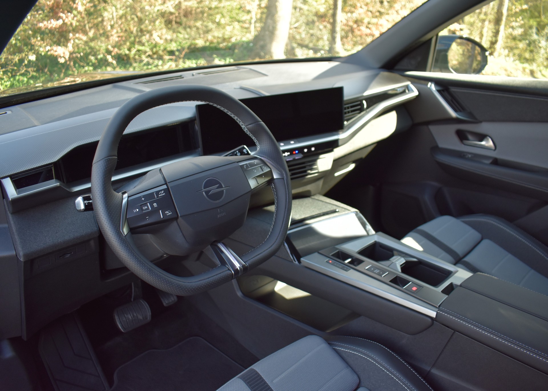 OPEL Grandland 1.2MHEV GS eDCT-image-5
