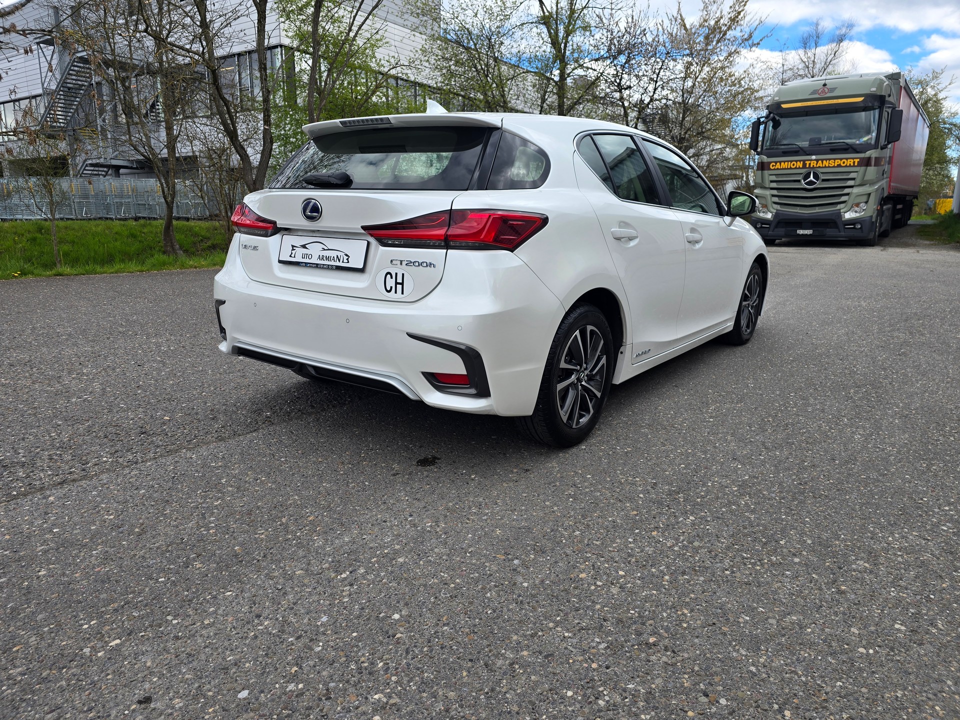 LEXUS CT 200h 1.8 excellence CVT-image-4