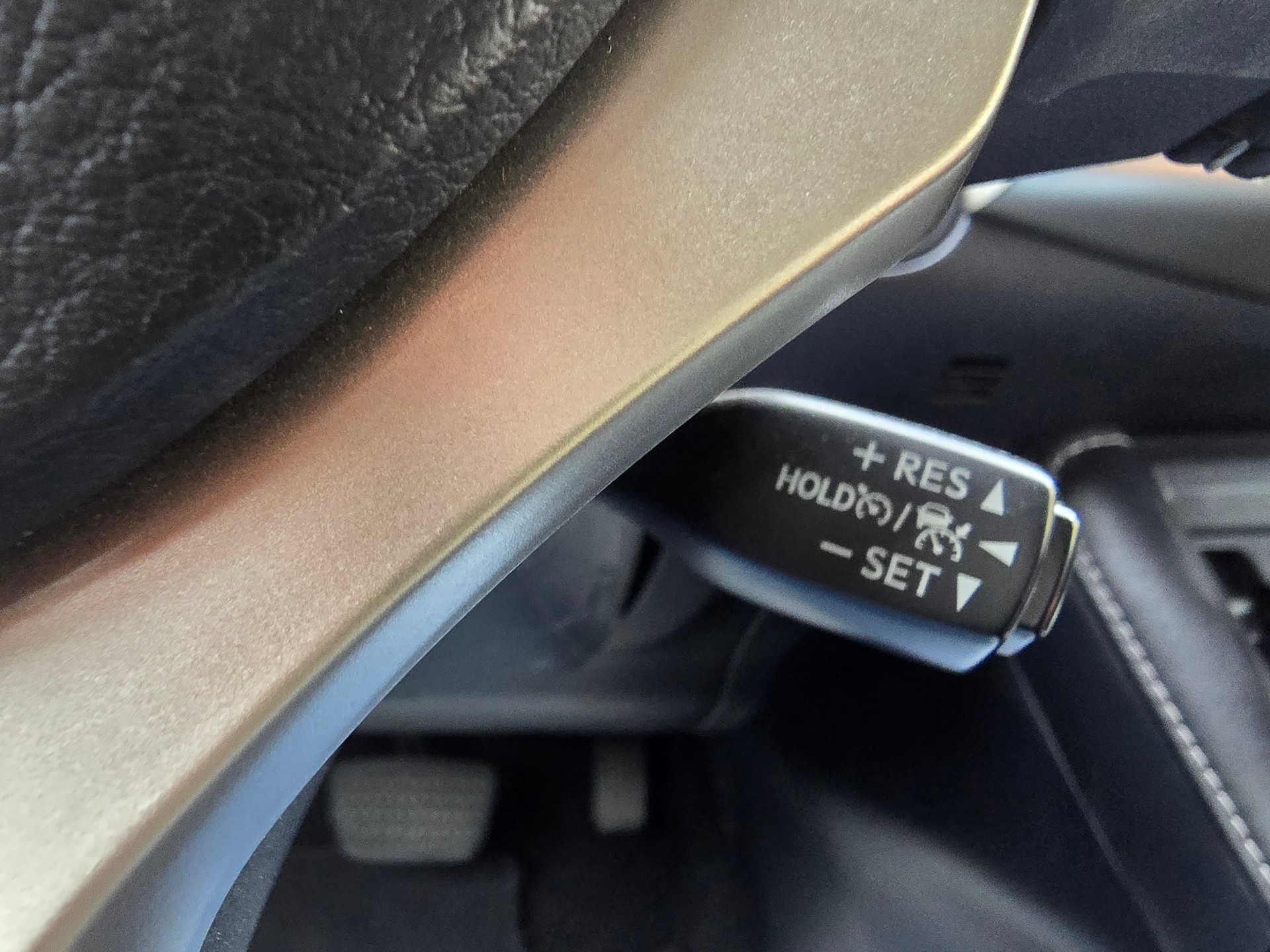 LEXUS CT 200h 1.8 excellence CVT-image-23