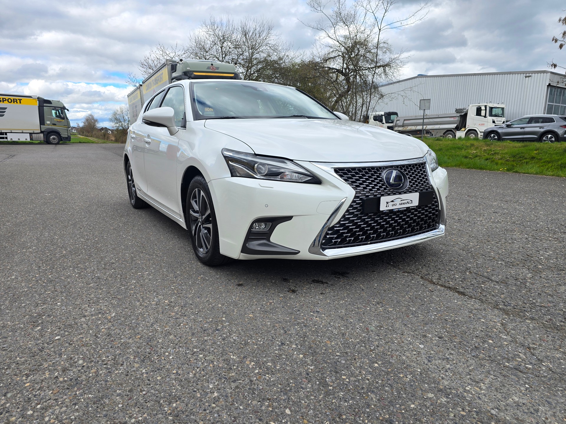 LEXUS CT 200h 1.8 excellence CVT-showroom-element-1