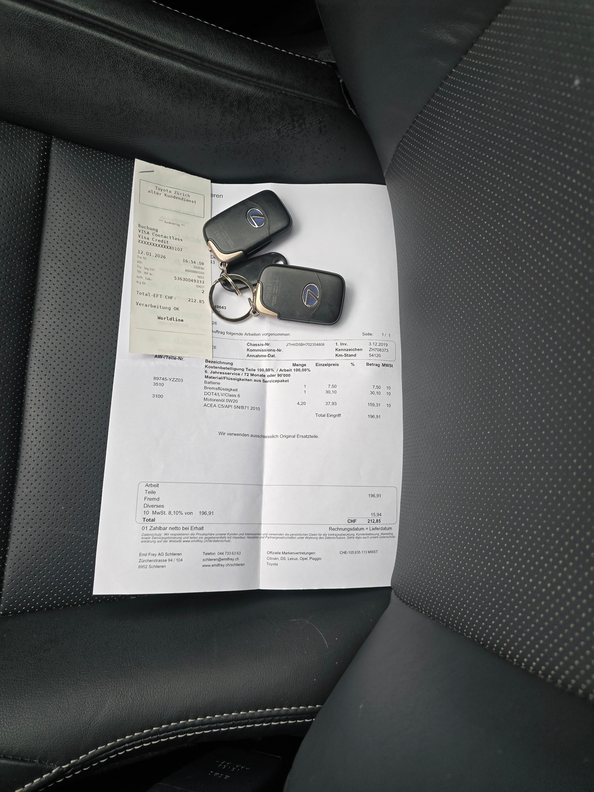 LEXUS CT 200h 1.8 excellence CVT-image-24