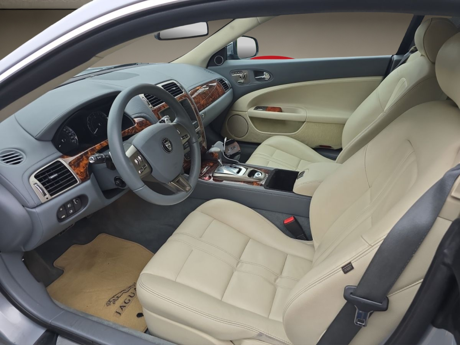 JAGUAR XK Coupé 4.2 V8-image-8