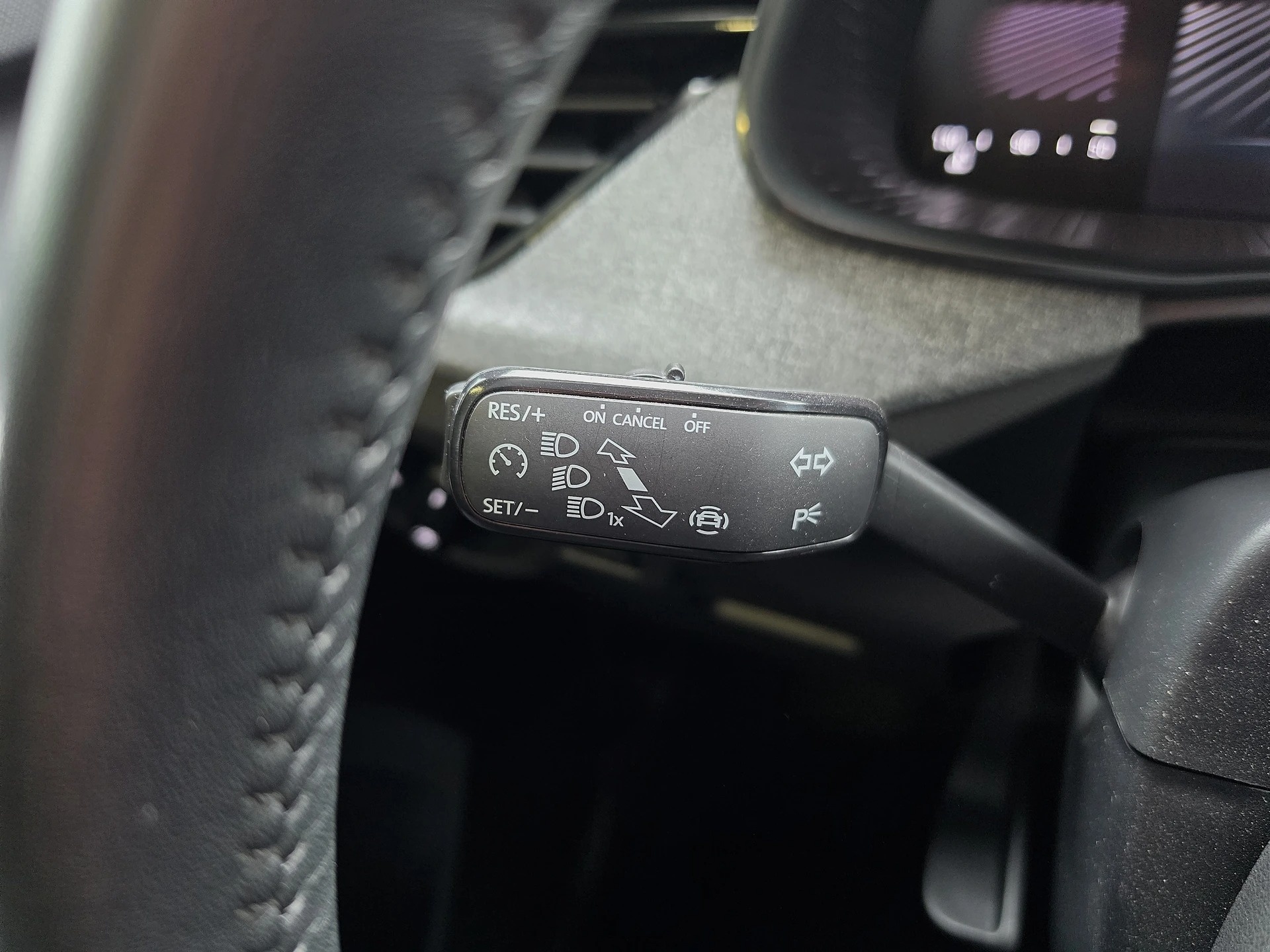 SKODA Kamiq 1.5 TSI Edition Plus DSG-image-9