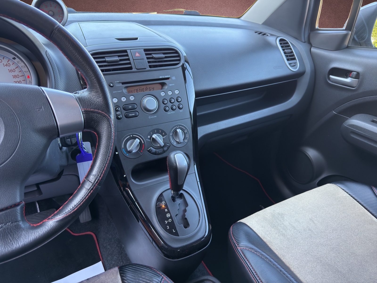 SUZUKI Splash 1.2i 16V GL Top Indigo Automatic-image-8