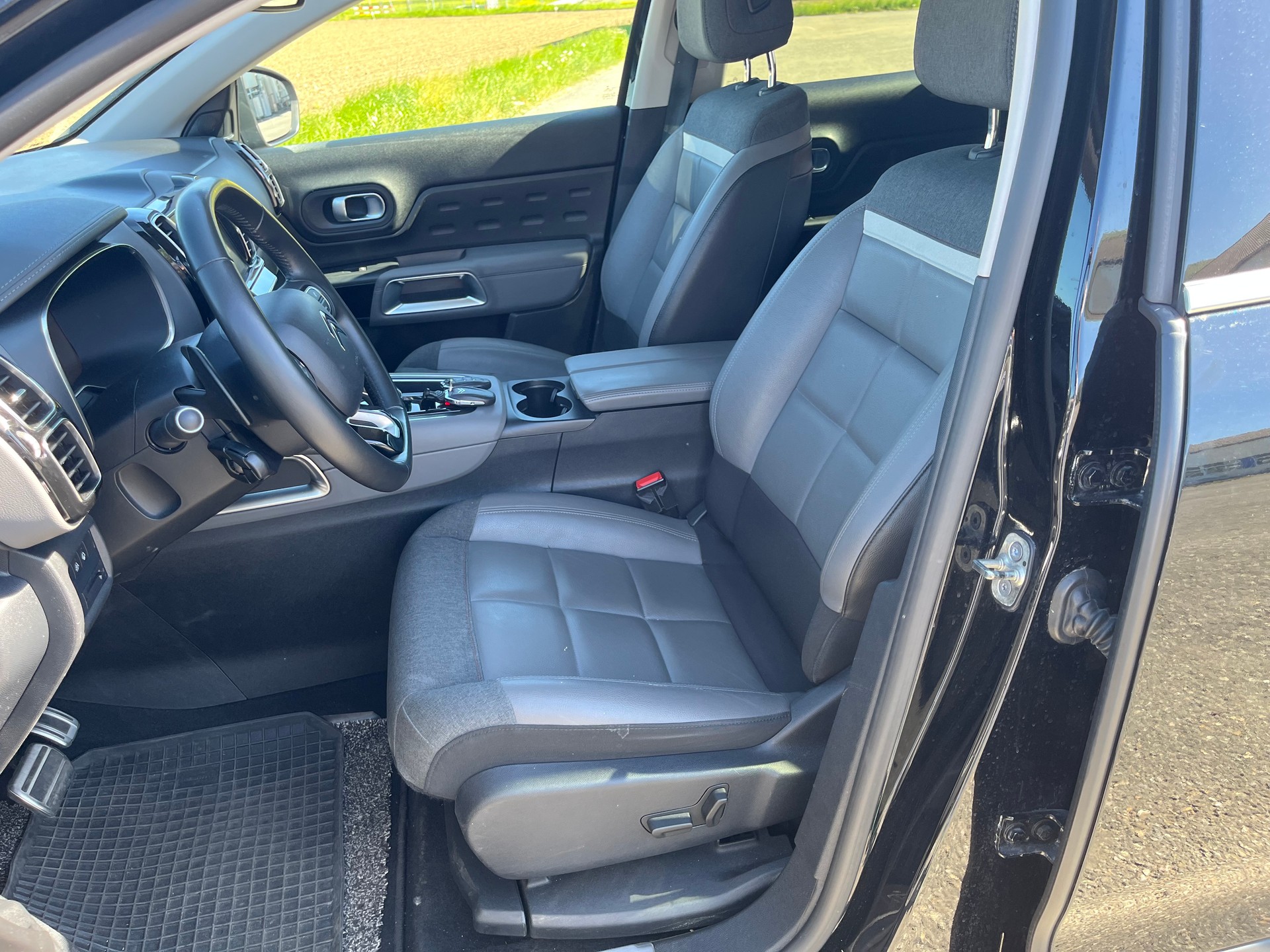 CITROEN C5 Aircross 1.5 BlueHD Shine EAT8-image-8