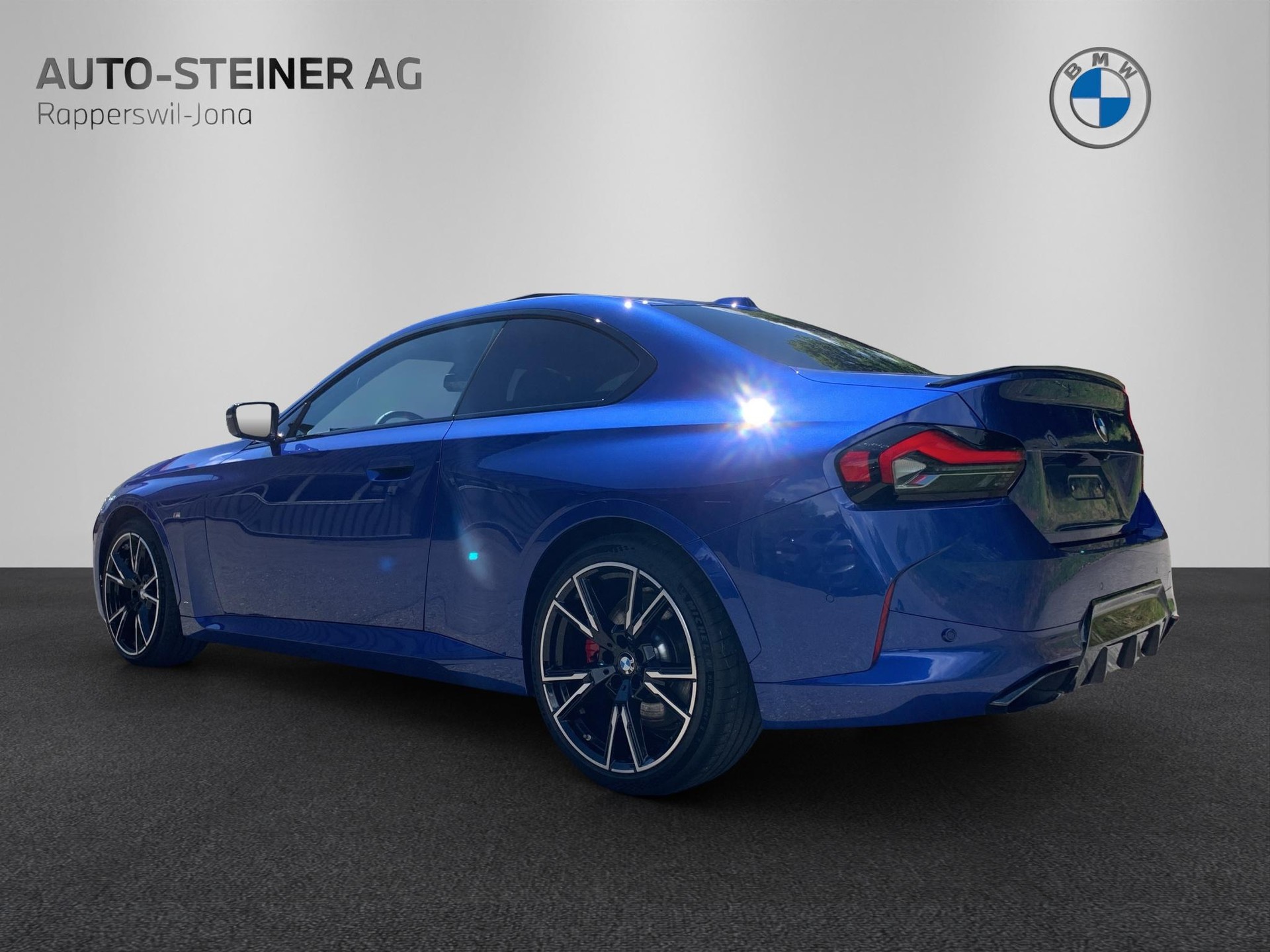BMW M240i xDrive M Sport Pro Steptronic-showroom-element-2