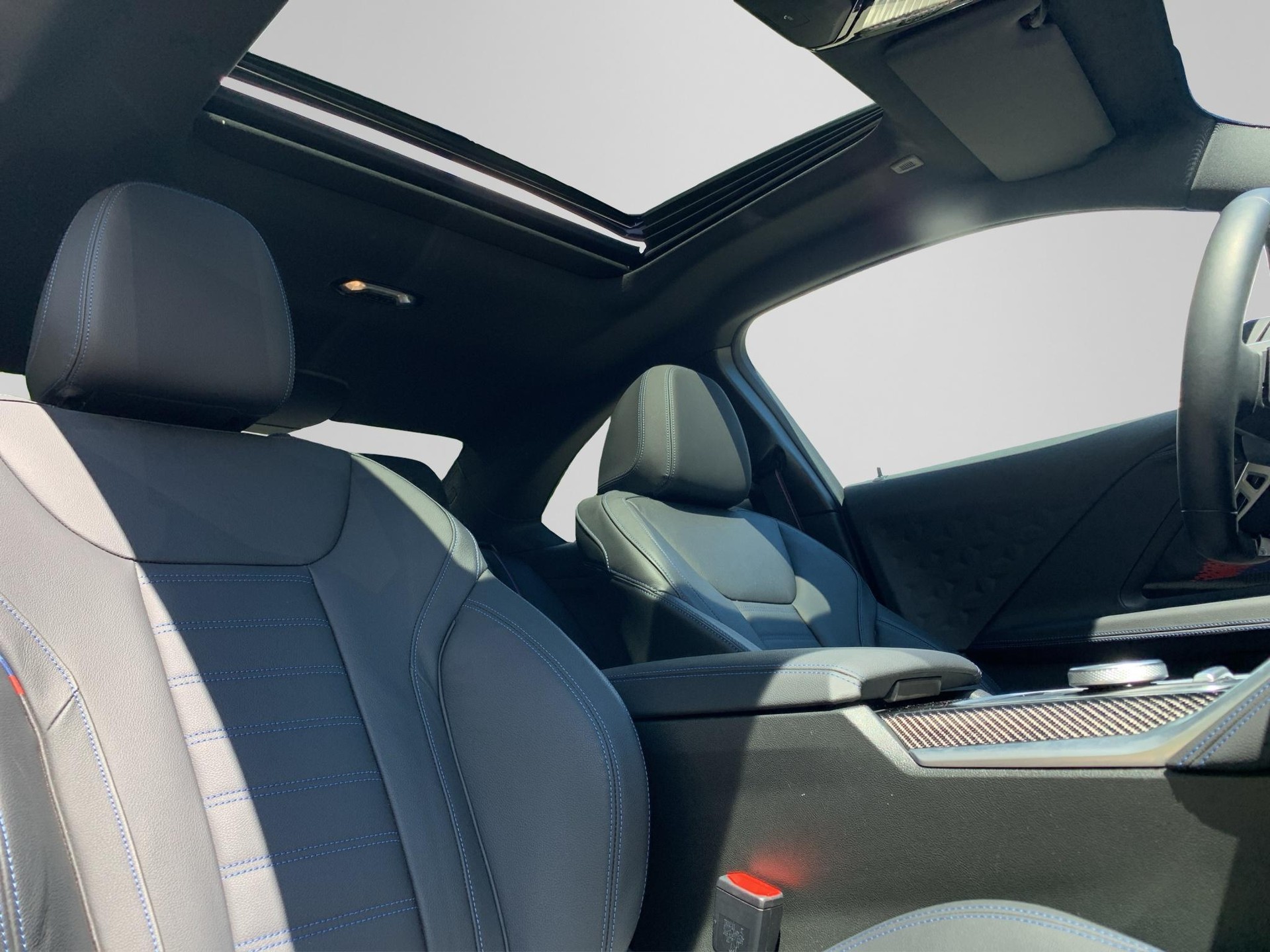 BMW M240i xDrive M Sport Pro Steptronic-image-16