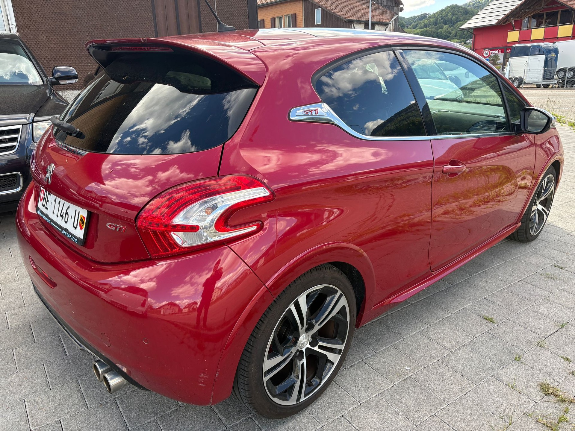 PEUGEOT 208 1.6 Turbo GTi-image-1