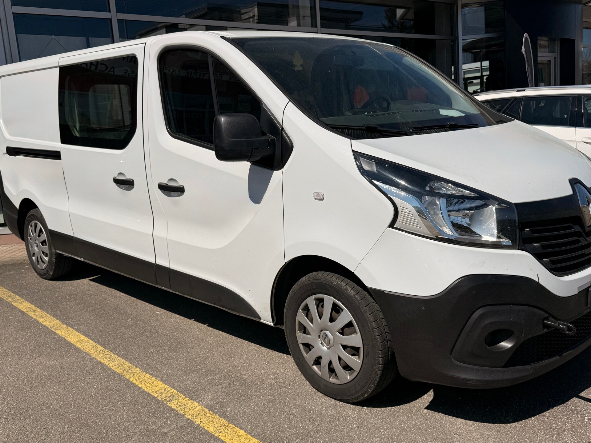 RENAULT Trafic 1.6 dCi 120 2.9t Business L2H1-image-2