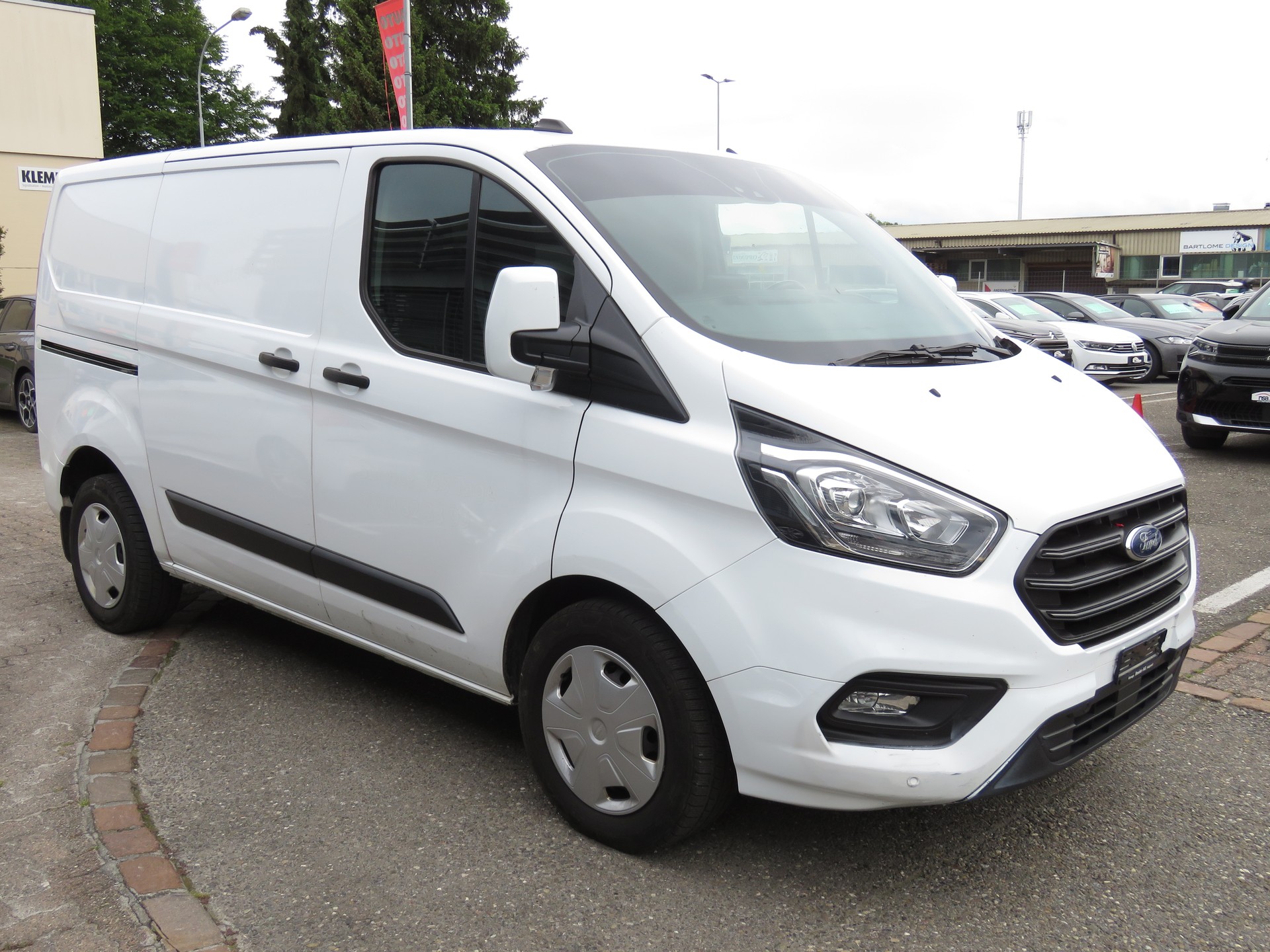 FORD Transit Custom Van 340 L1H1 Trend 3-Plätzer Automat-showroom-element-2
