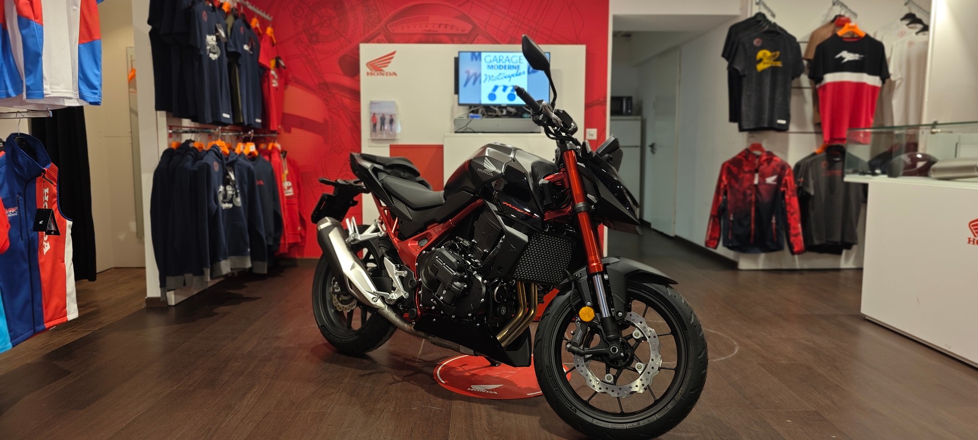 HONDA CB 750 Hornet E-Clutch-image-0