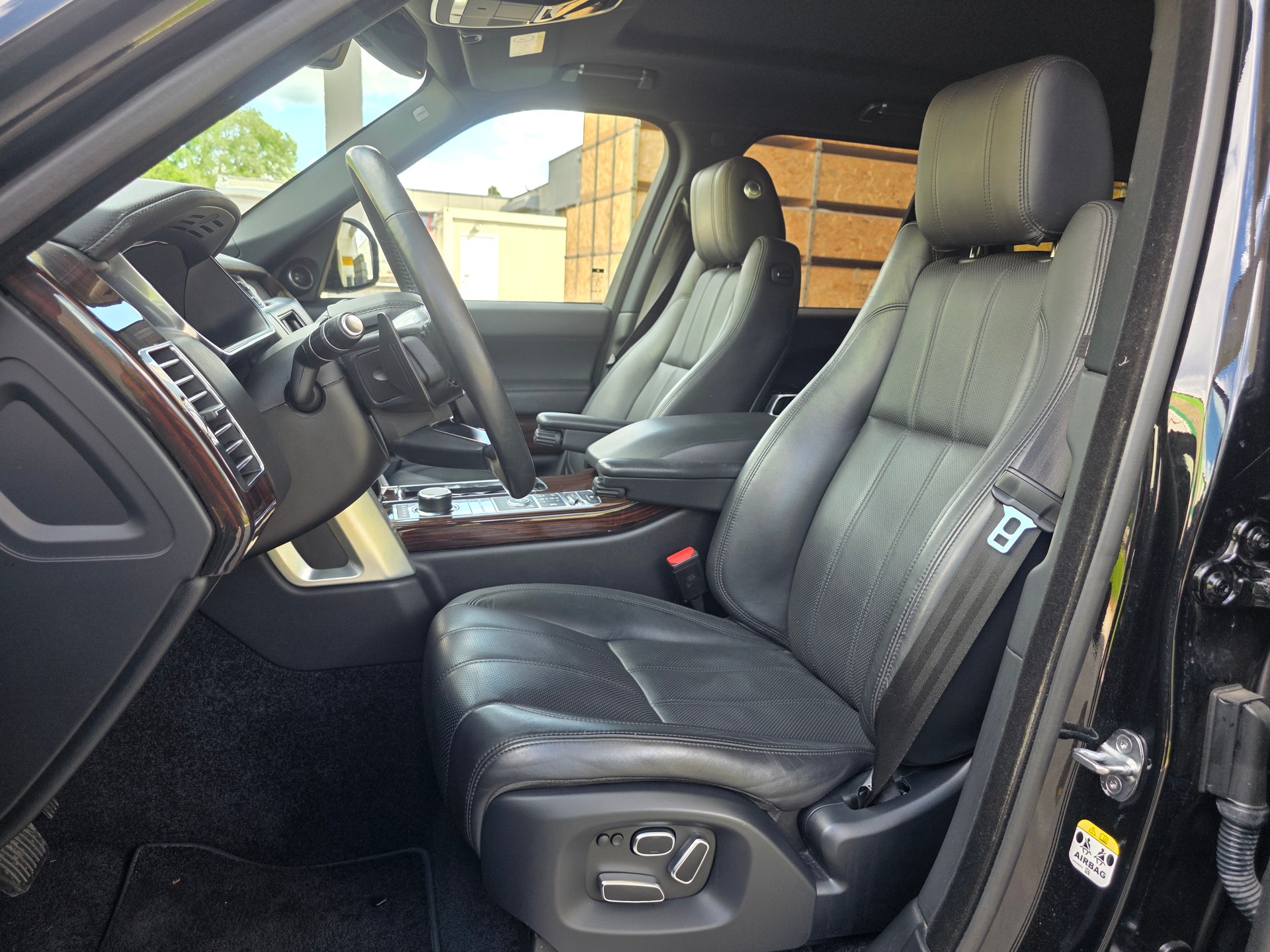 LAND ROVER Range Rover 3.0 TDV6 Vogue Automatic-image-11