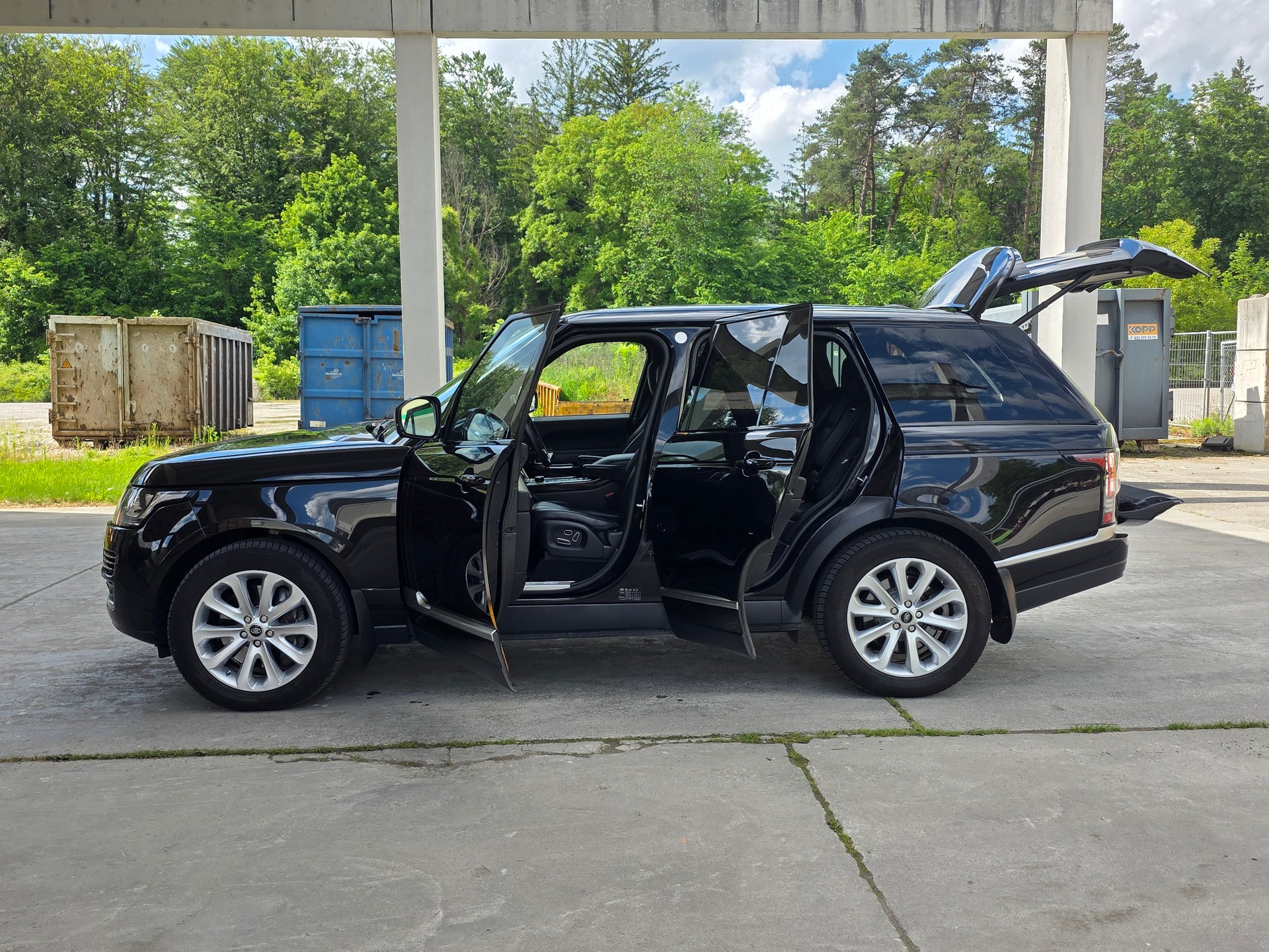 LAND ROVER Range Rover 3.0 TDV6 Vogue Automatic-image-3